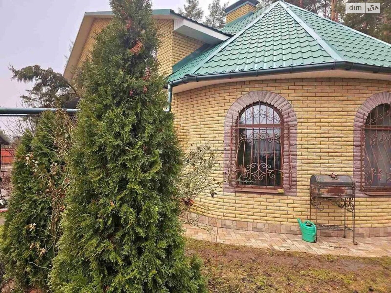 двухэтажный дом с гаражом, 200 кв. м, кирпич. Продажа в Блиставице фото 1