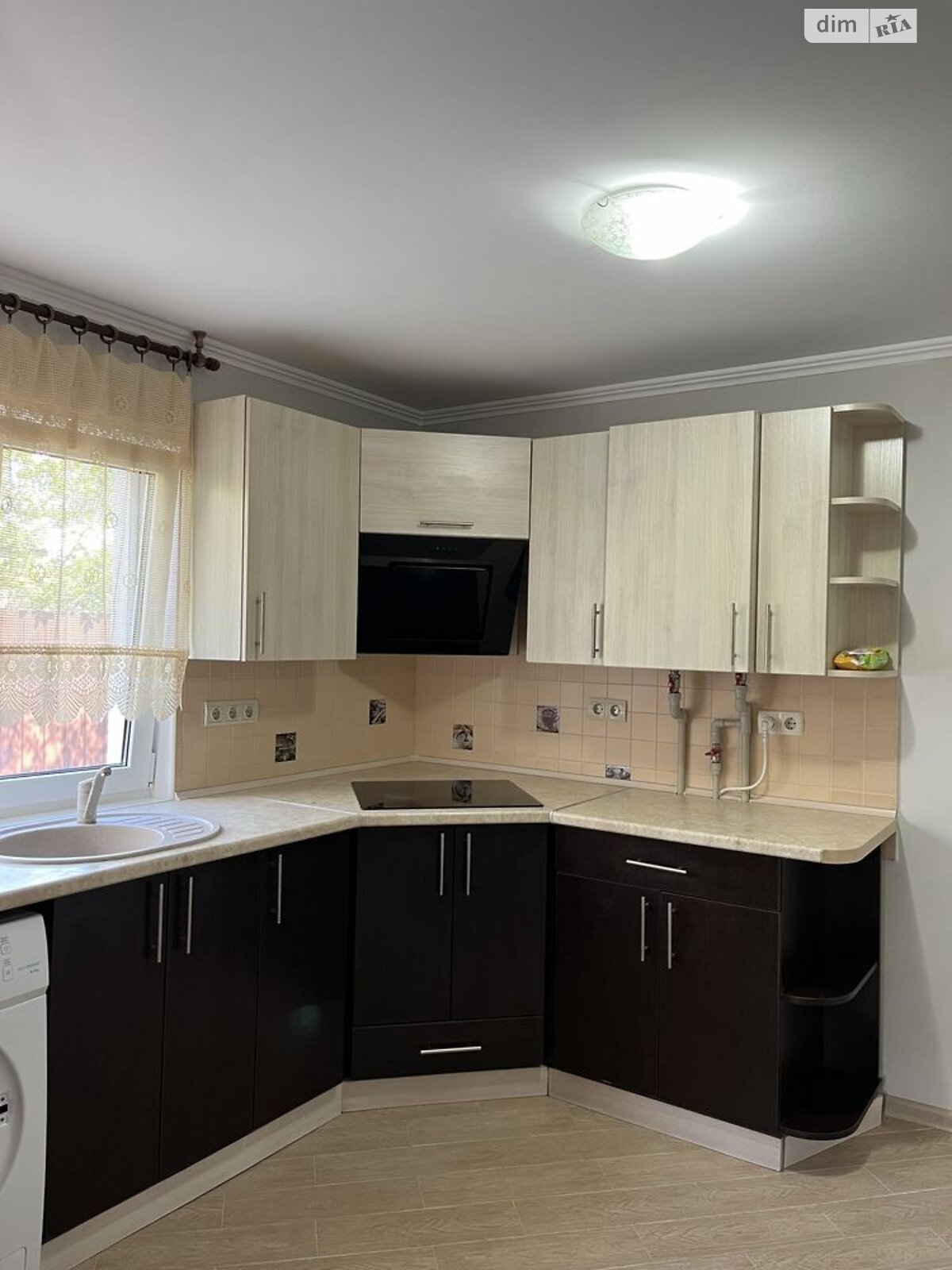двухэтажный дом с ремонтом, 76 кв. м, газобетон. Продажа в Блиставице фото 1 двухэтажный дом с ремонтом, 76 кв. м, газобетон. Продажа в Блиставице фото 1