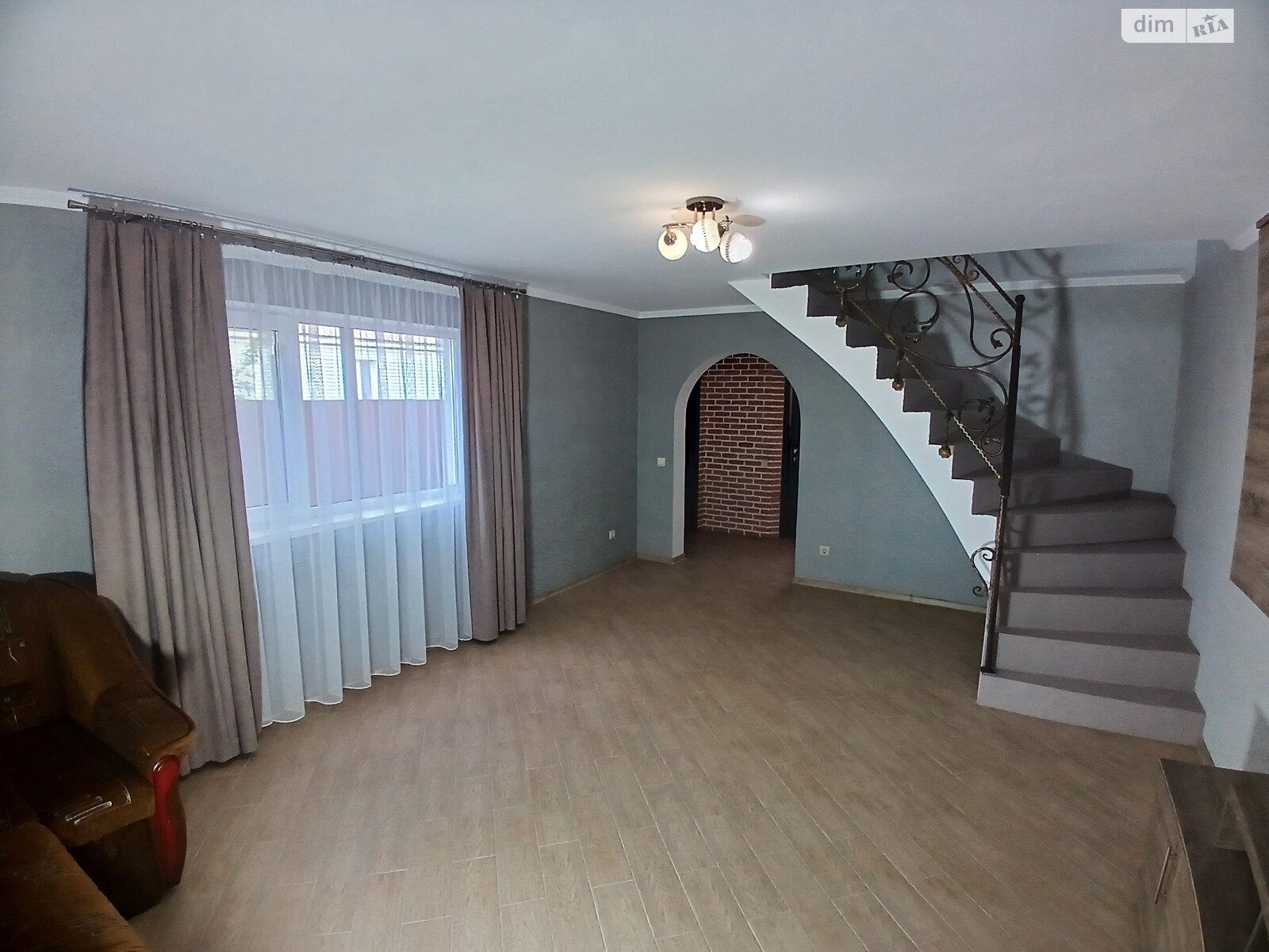 двухэтажный дом с ремонтом, 75.4 кв. м, газобетон. Продажа в Блиставице фото 1 двухэтажный дом с ремонтом, 75.4 кв. м, газобетон. Продажа в Блиставице фото 1