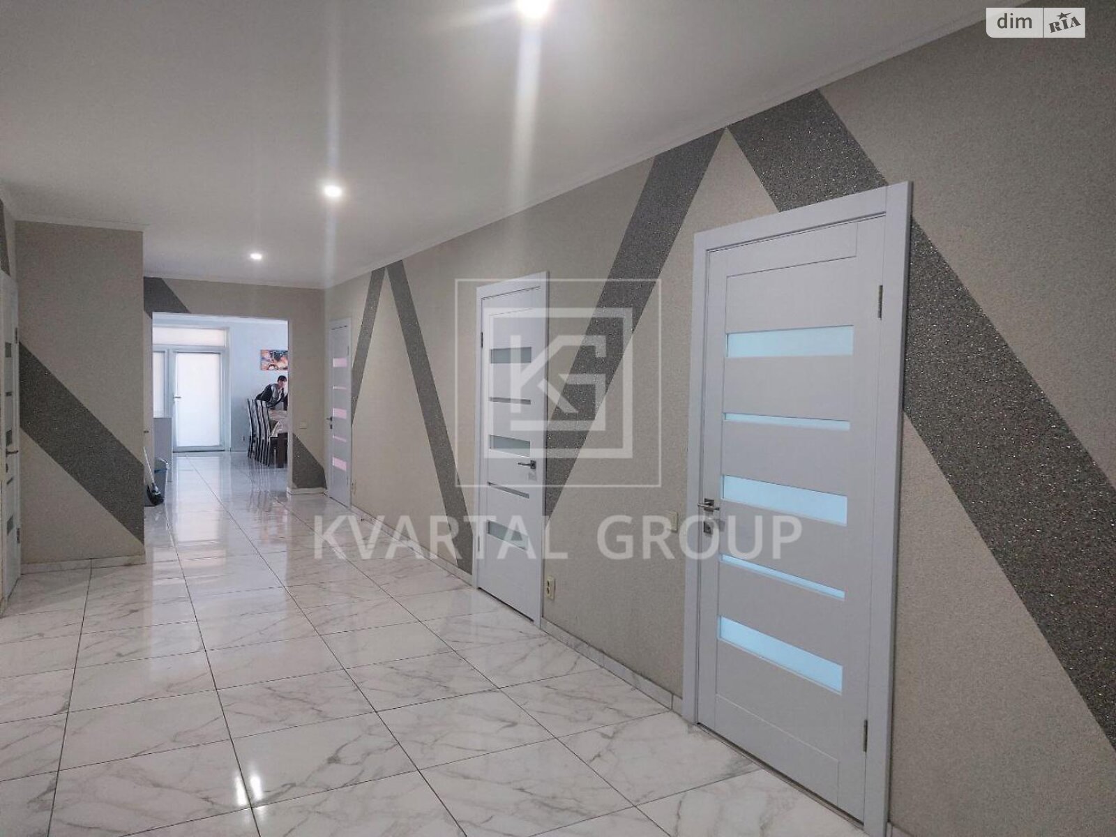 двоповерховий будинок з верандою, 595.5 кв. м, цегла. Продаж у Блиставиці фото 1