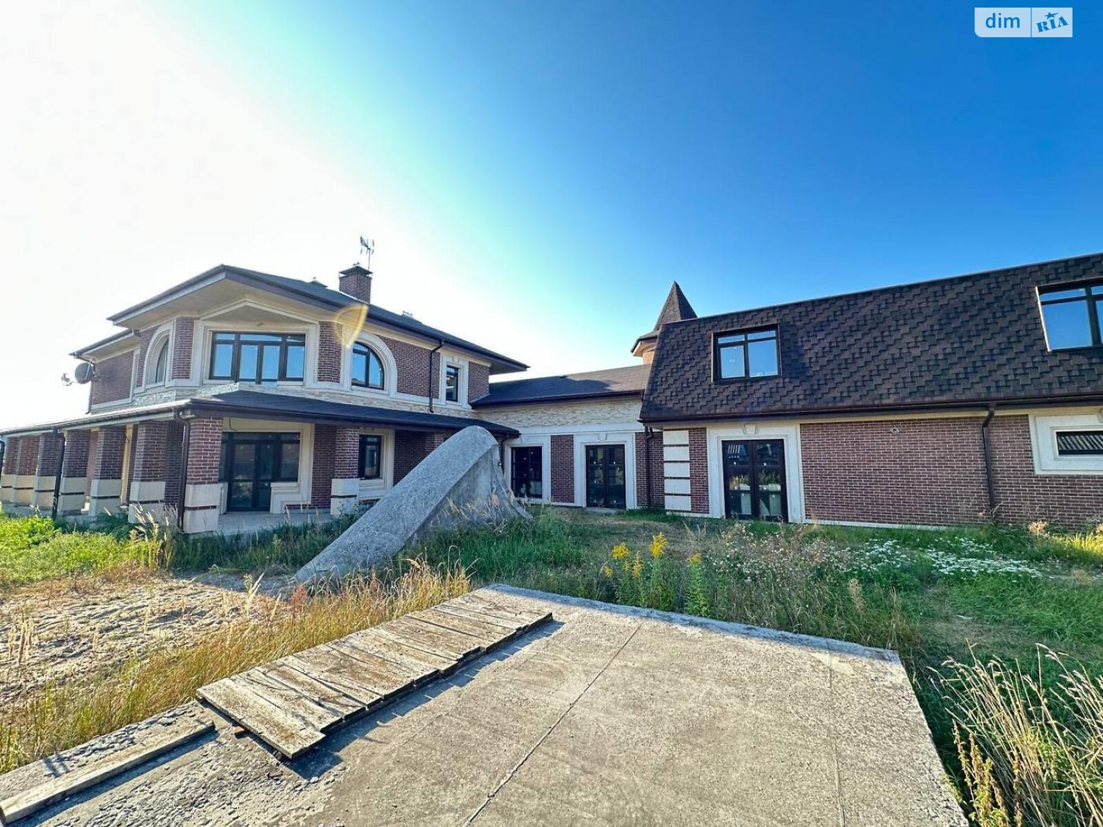 двоповерховий будинок, 589.1 кв. м, кирпич. Продаж у Блиставиці фото 1
