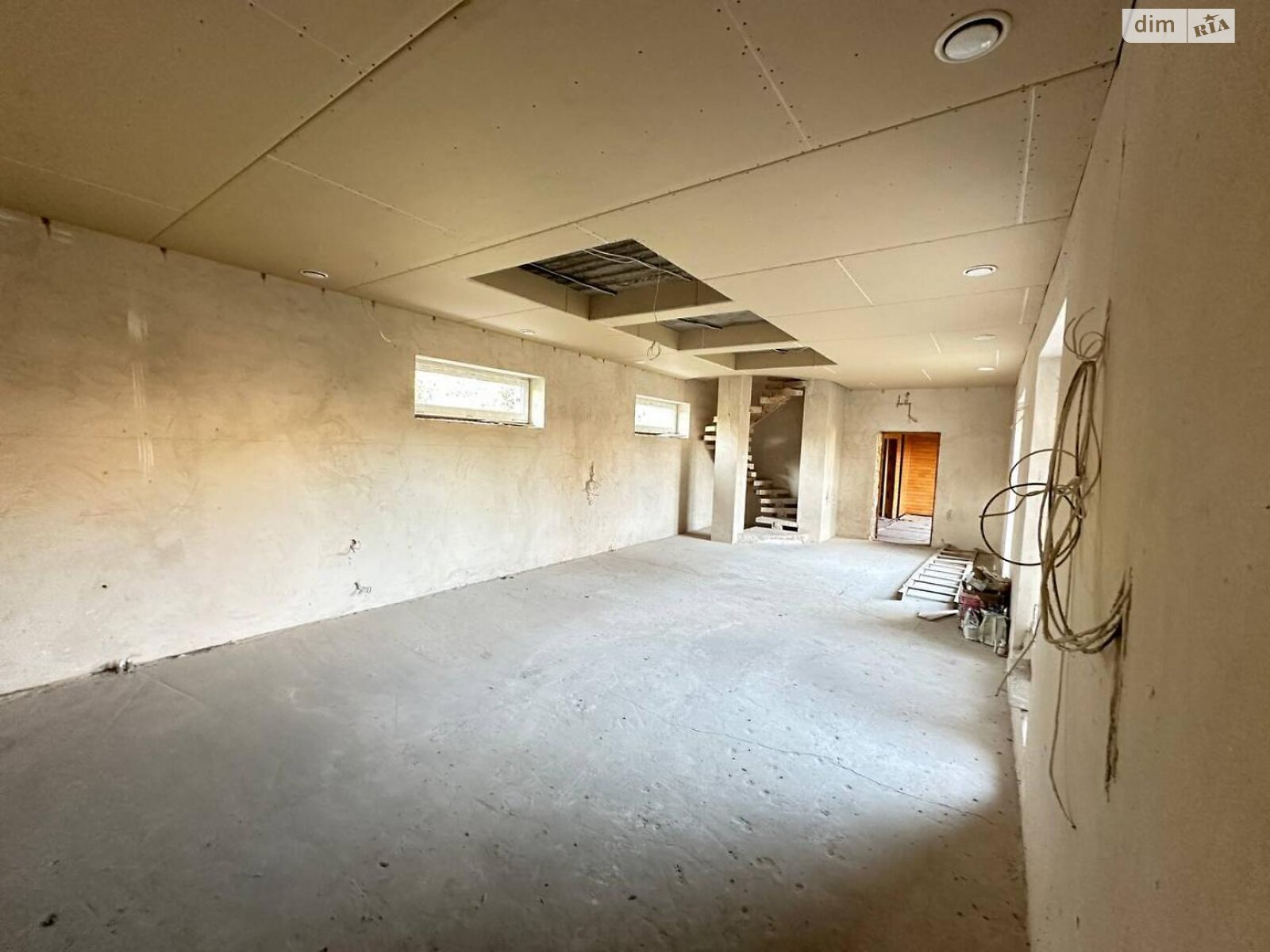 двоповерховий будинок, 589.1 кв. м, кирпич. Продаж у Блиставиці фото 1