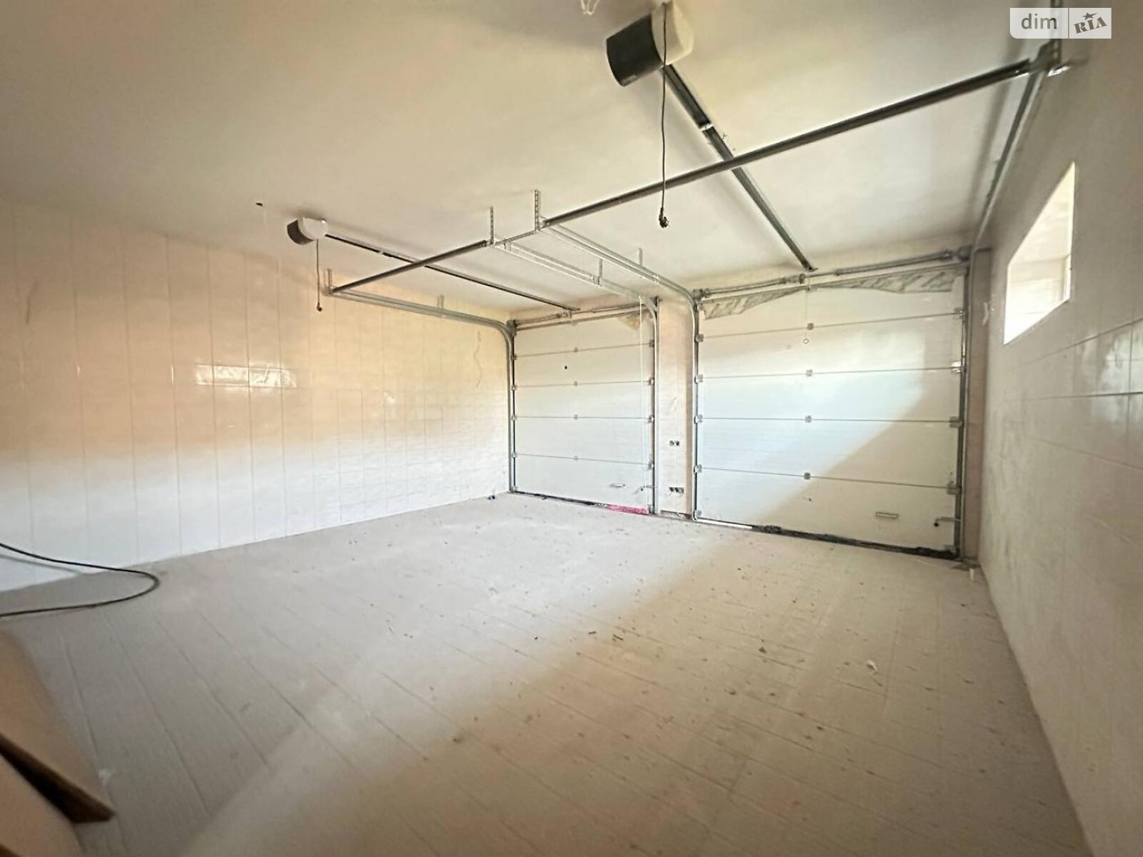 двоповерховий будинок, 589.1 кв. м, кирпич. Продаж у Блиставиці фото 1