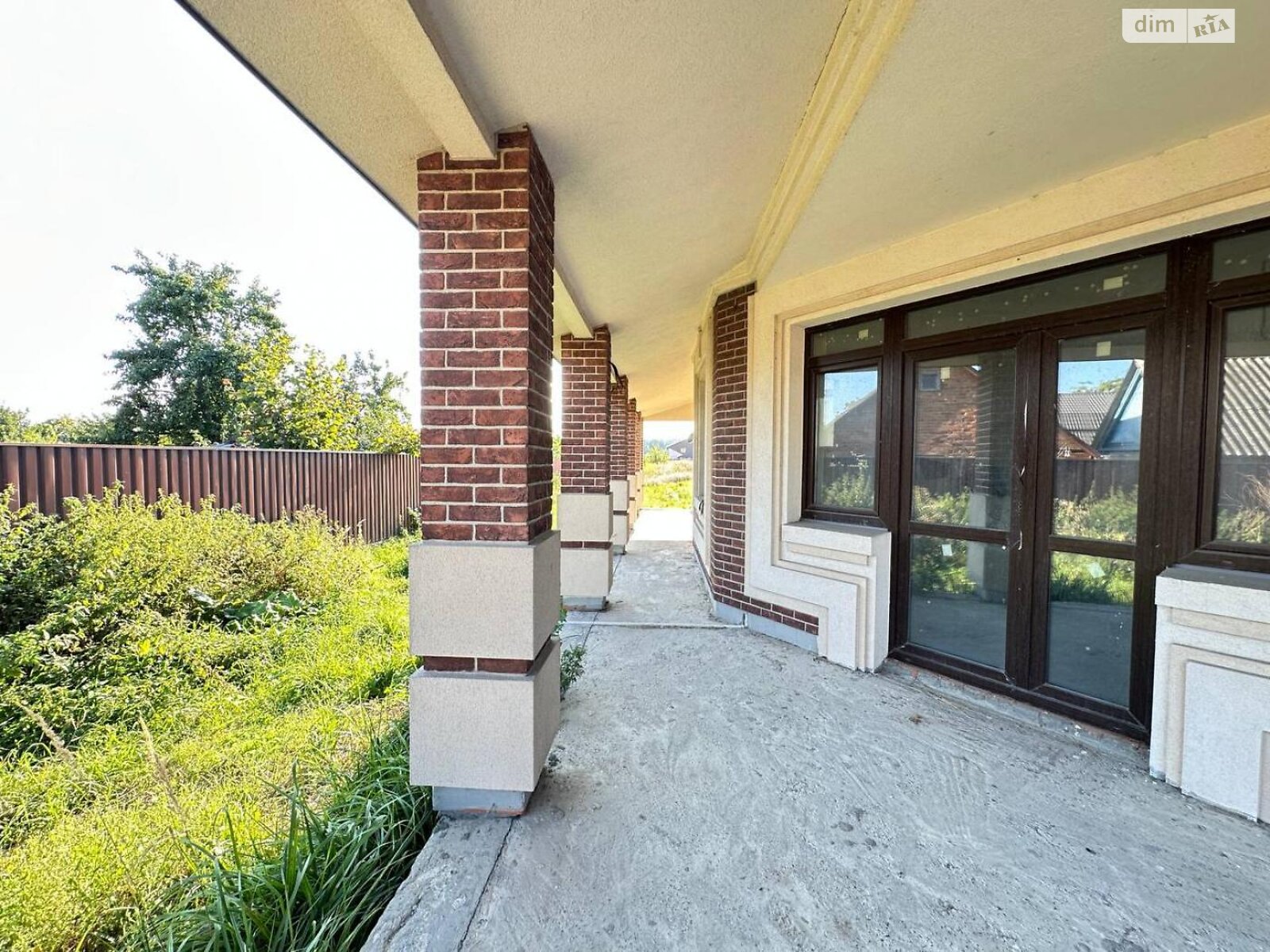 двоповерховий будинок, 589.1 кв. м, кирпич. Продаж у Блиставиці фото 1