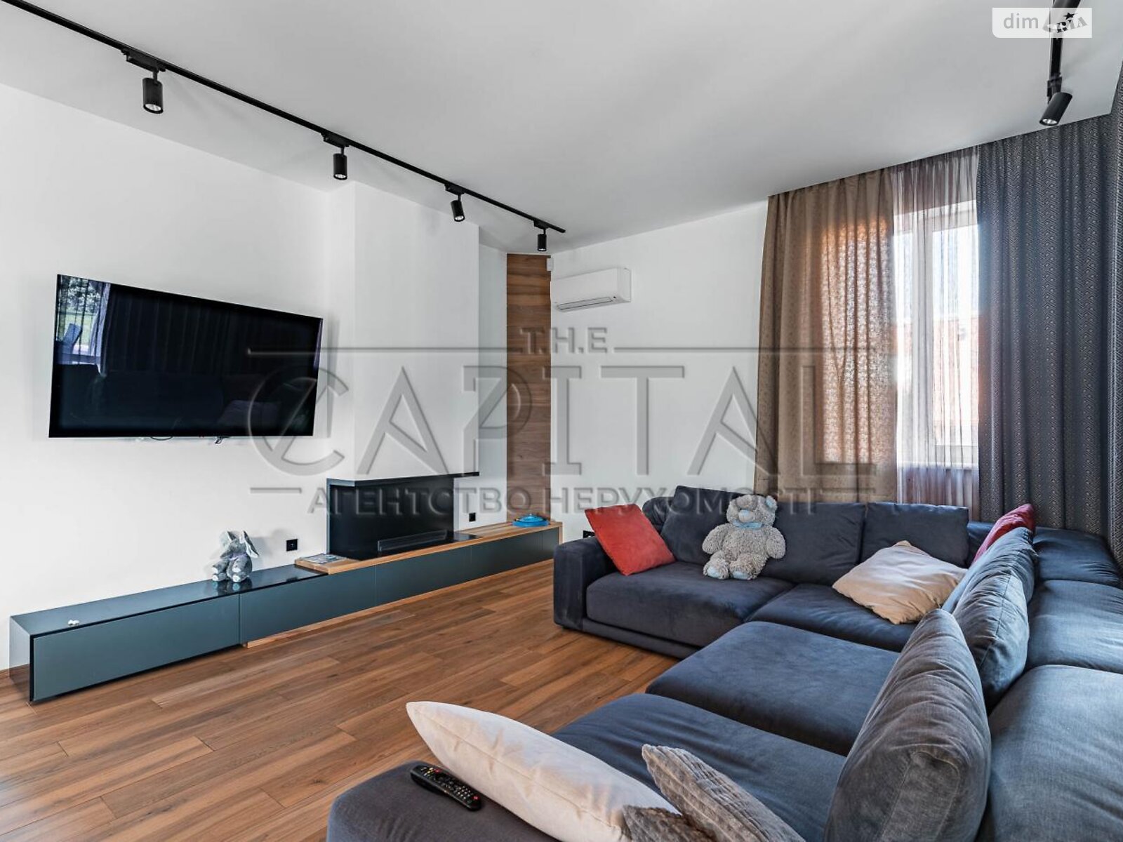 двухэтажный дом с балконом, 251 кв. м, кирпич. Продажа в Бобрице фото 1 двухэтажный дом с балконом, 251 кв. м, кирпич. Продажа в Бобрице фото 1