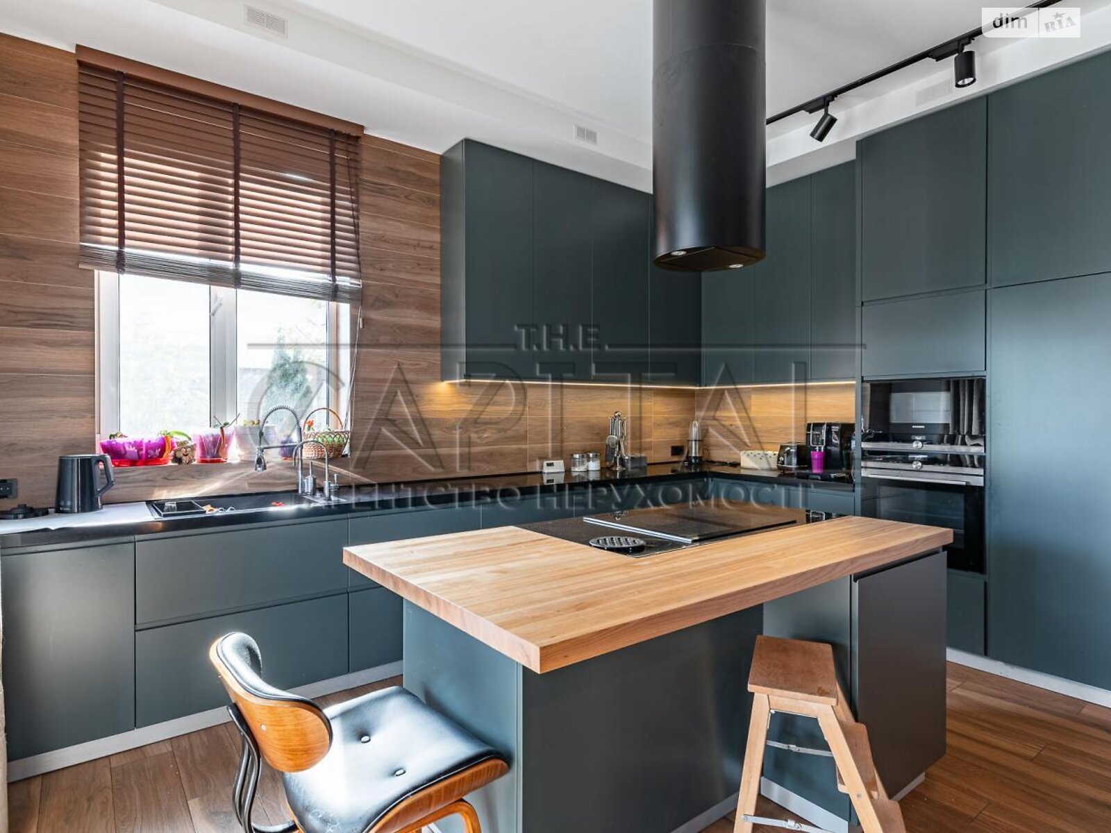 двухэтажный дом с балконом, 251 кв. м, кирпич. Продажа в Бобрице фото 1 двухэтажный дом с балконом, 251 кв. м, кирпич. Продажа в Бобрице фото 1