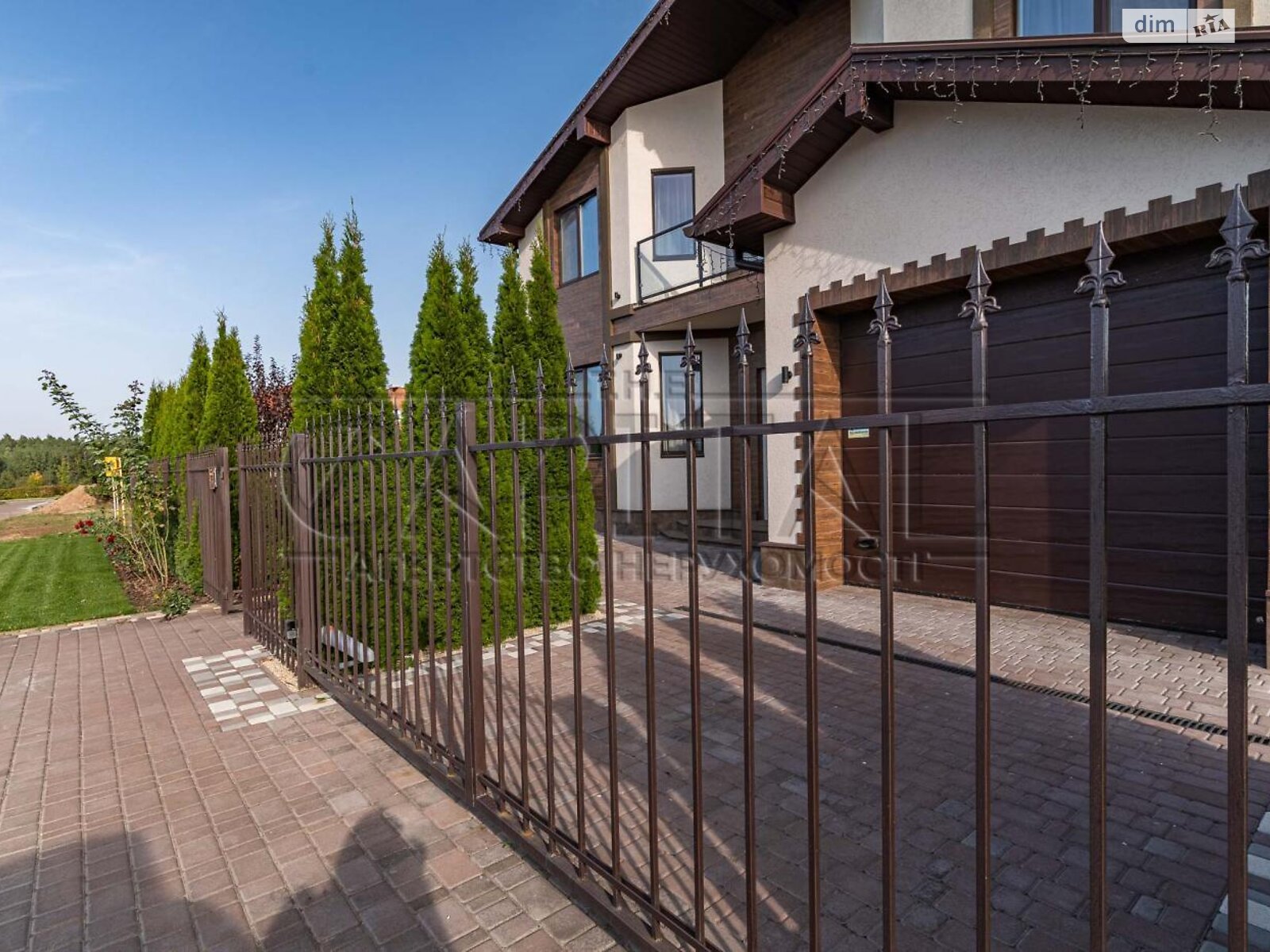двухэтажный дом с балконом, 251 кв. м, кирпич. Продажа в Бобрице фото 1 двухэтажный дом с балконом, 251 кв. м, кирпич. Продажа в Бобрице фото 1