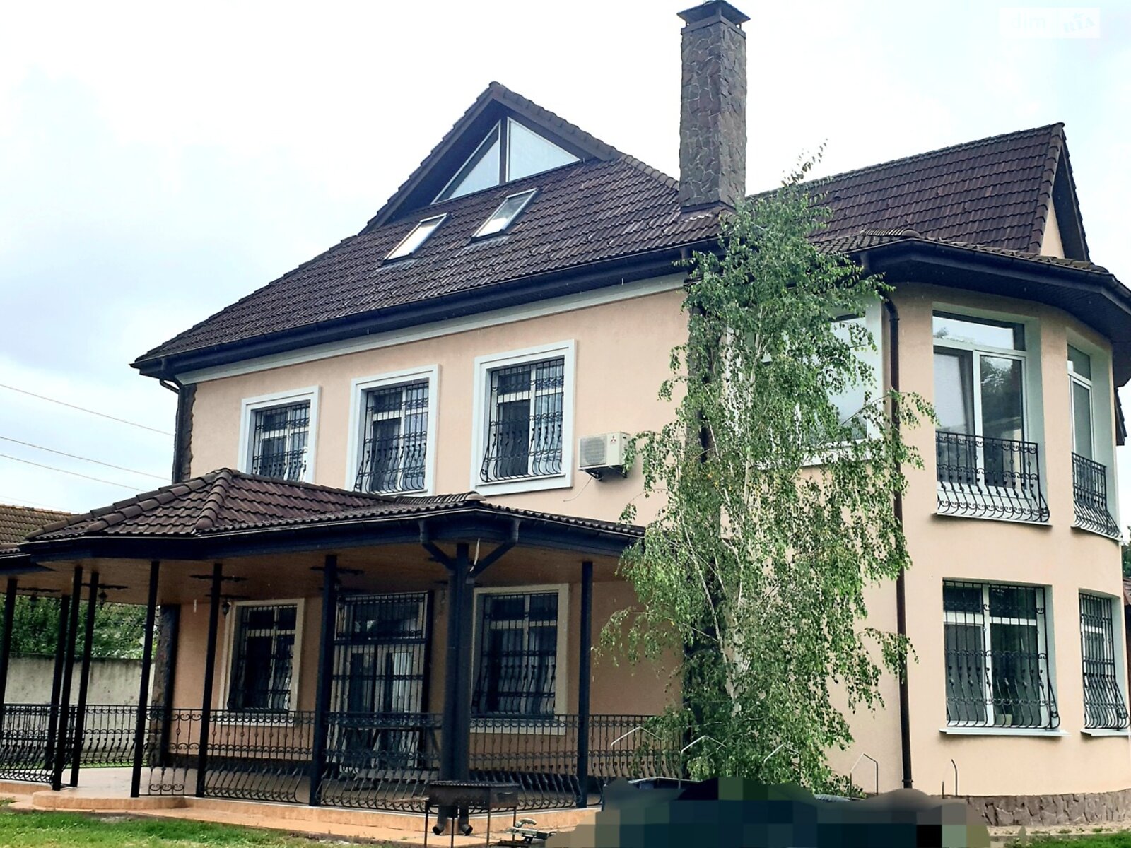 триповерховий будинок з верандою, 495.2 кв. м, цегла. Продаж у Бобриці фото 1 триповерховий будинок з верандою, 495.2 кв. м, цегла. Продаж у Бобриці фото 1