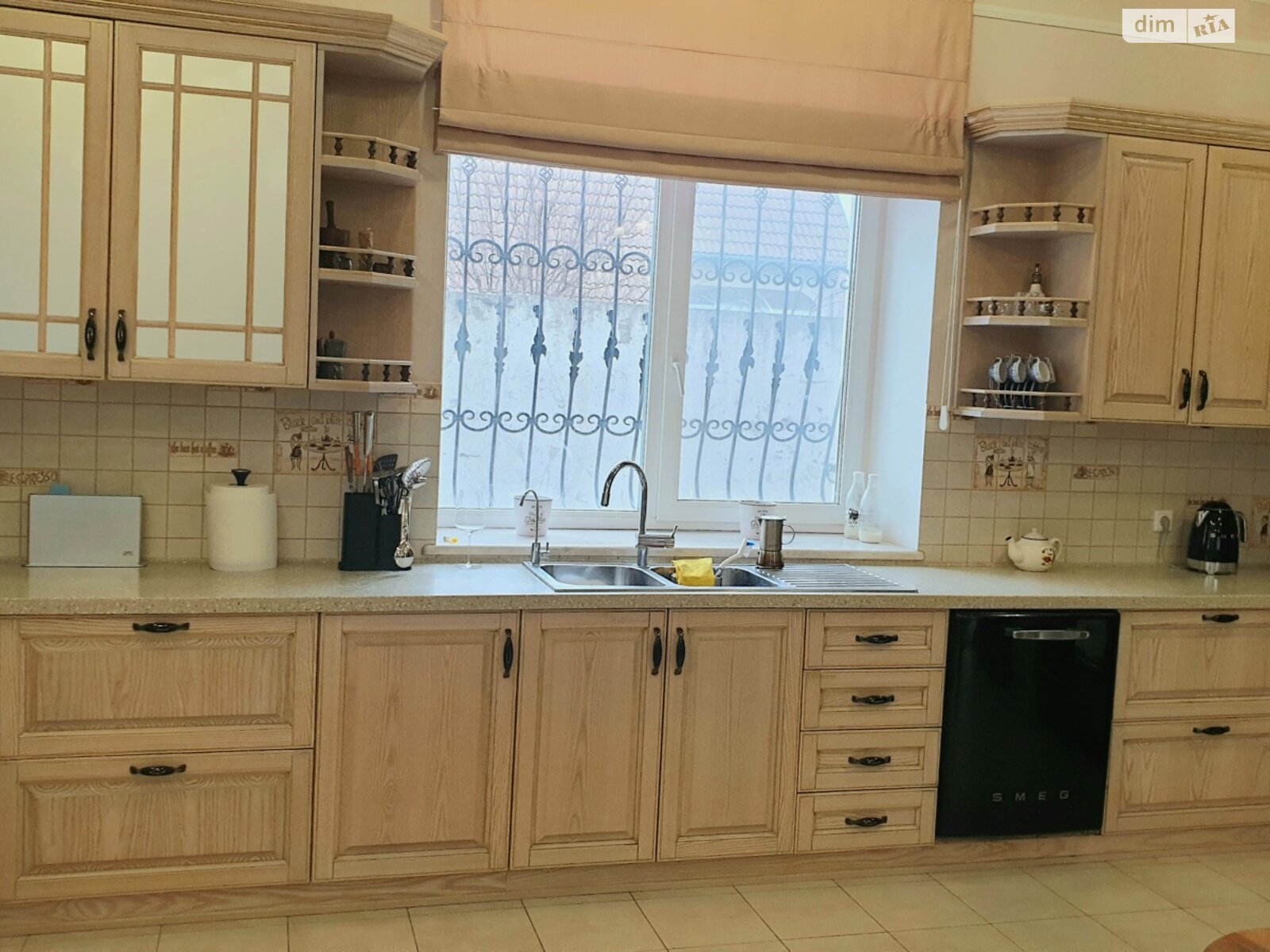триповерховий будинок з верандою, 495.2 кв. м, цегла. Продаж у Бобриці фото 1 триповерховий будинок з верандою, 495.2 кв. м, цегла. Продаж у Бобриці фото 1