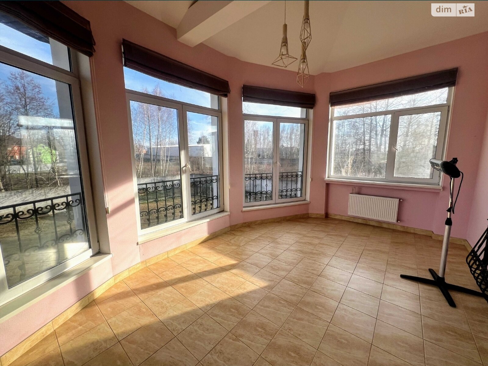 триповерховий будинок з верандою, 495.2 кв. м, цегла. Продаж у Бобриці фото 1 триповерховий будинок з верандою, 495.2 кв. м, цегла. Продаж у Бобриці фото 1