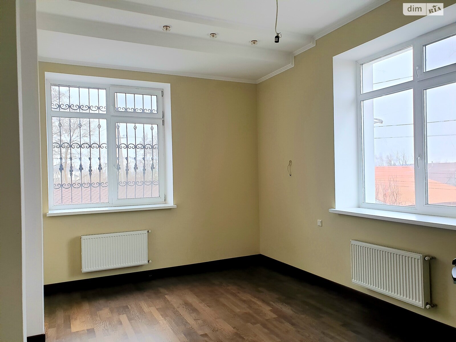 триповерховий будинок з верандою, 495.2 кв. м, цегла. Продаж у Бобриці фото 1 триповерховий будинок з верандою, 495.2 кв. м, цегла. Продаж у Бобриці фото 1
