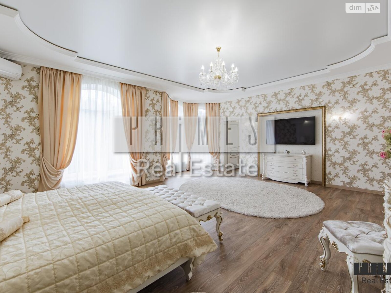 трехэтажный дом веранда, 388 кв. м, кирпич. Продажа в Бобрице фото 1