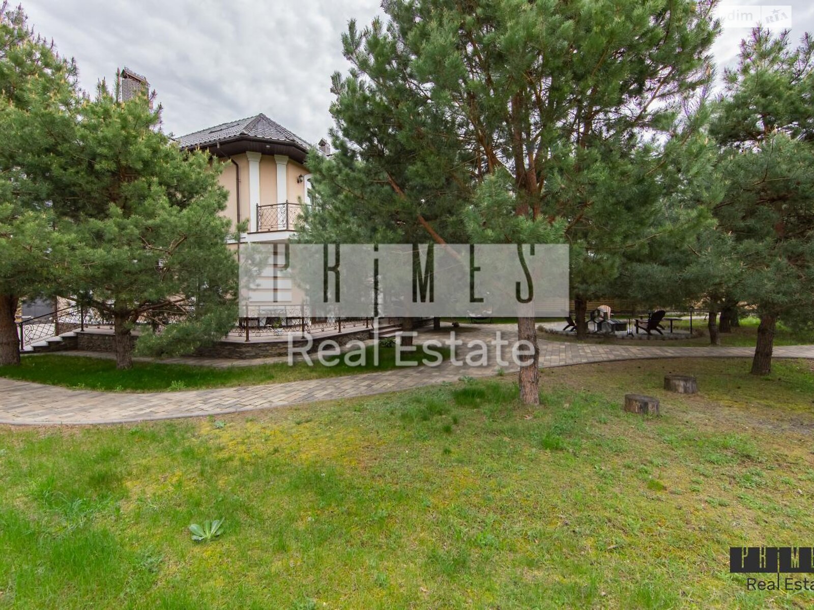 трехэтажный дом с верандой, 388 кв. м, кирпич. Продажа в Бобрице фото 1 трехэтажный дом с верандой, 388 кв. м, кирпич. Продажа в Бобрице фото 1