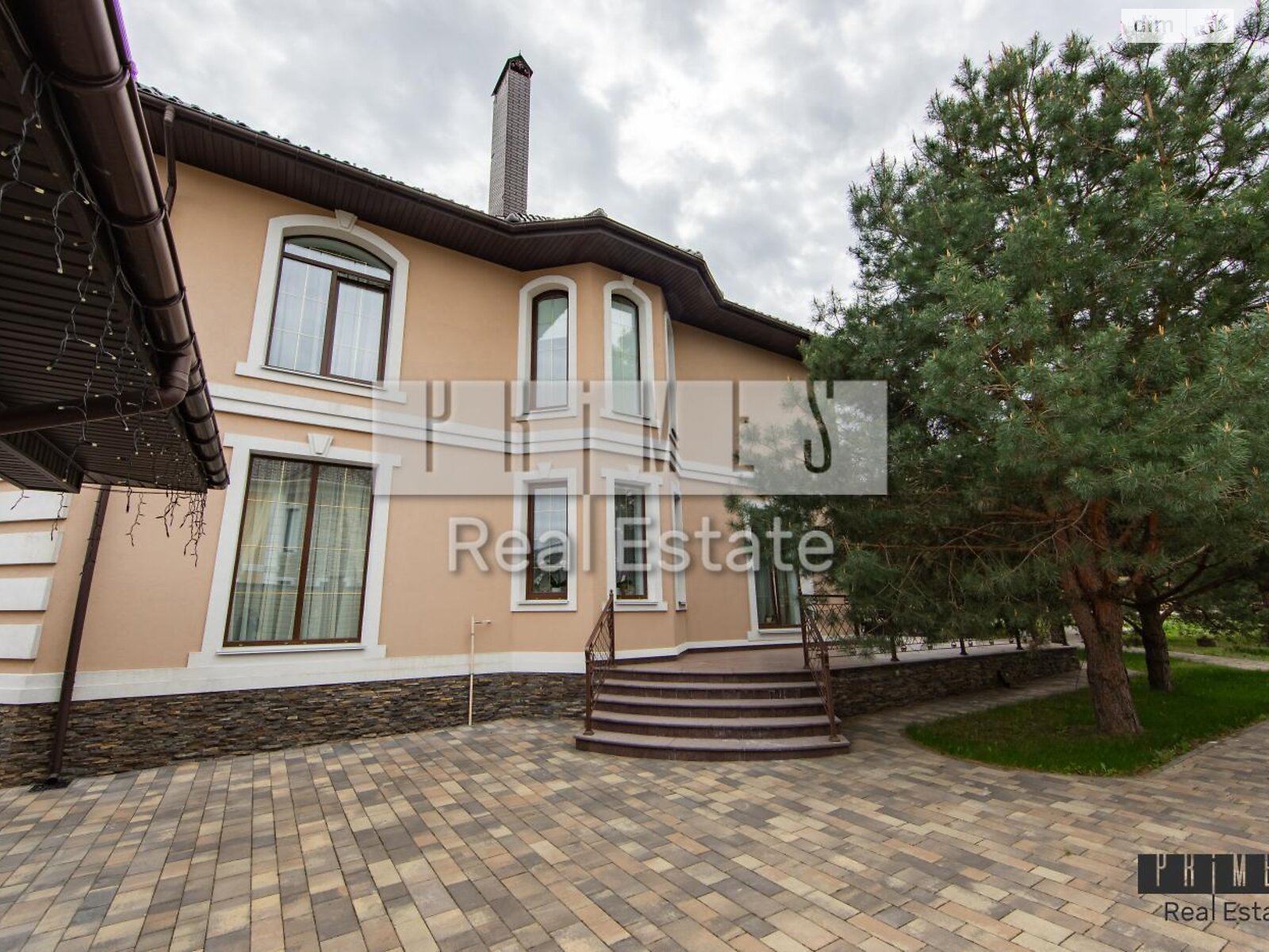 трехэтажный дом с верандой, 388 кв. м, кирпич. Продажа в Бобрице фото 1 трехэтажный дом с верандой, 388 кв. м, кирпич. Продажа в Бобрице фото 1