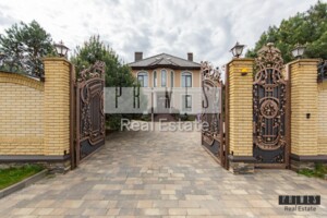 триповерховий будинок з верандою, 388 кв. м, цегла. Продаж у Бобриці фото 2