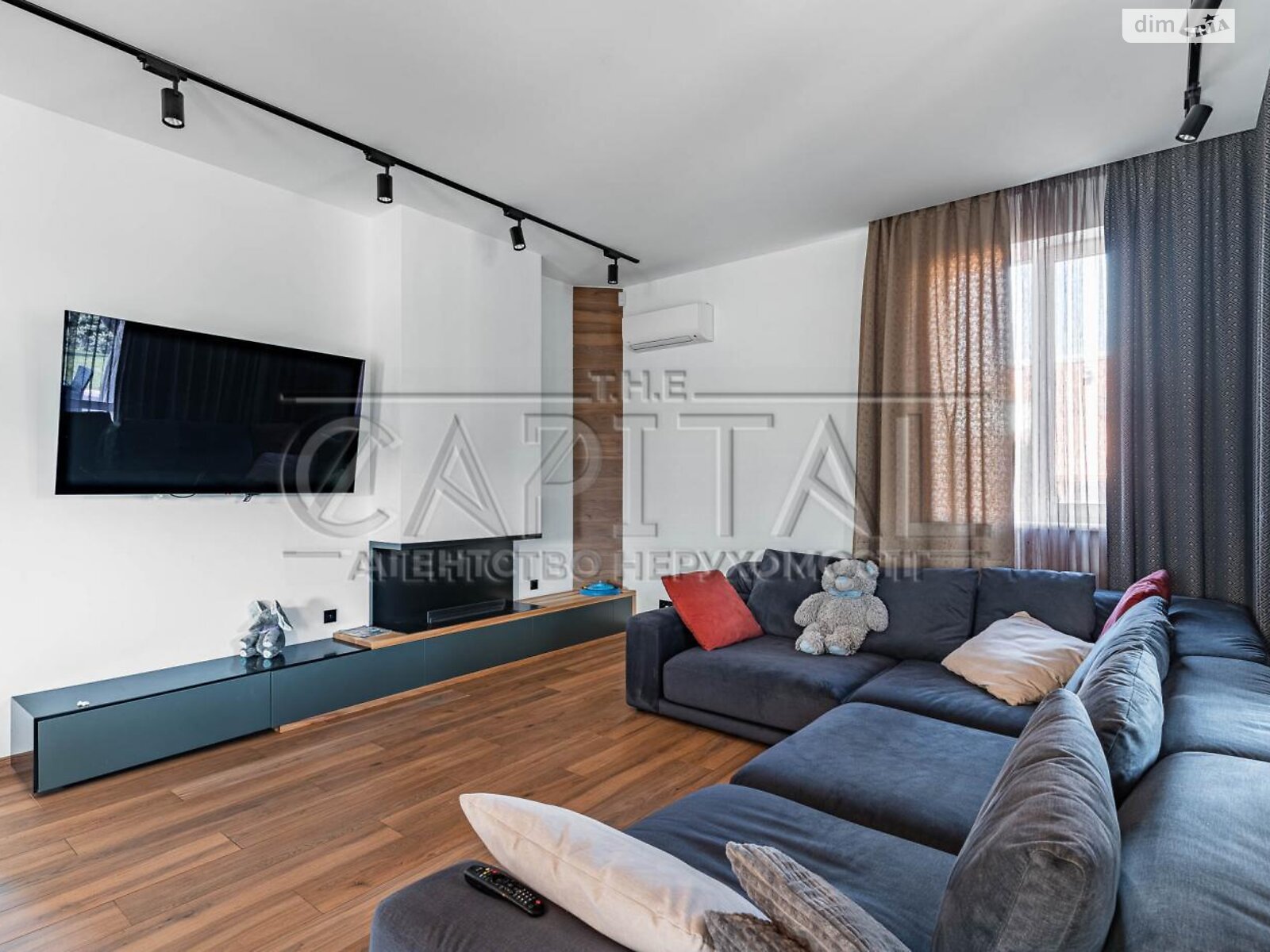 двухэтажный дом с балконом, 251 кв. м, кирпич. Продажа в Бобрице фото 1 двухэтажный дом с балконом, 251 кв. м, кирпич. Продажа в Бобрице фото 1