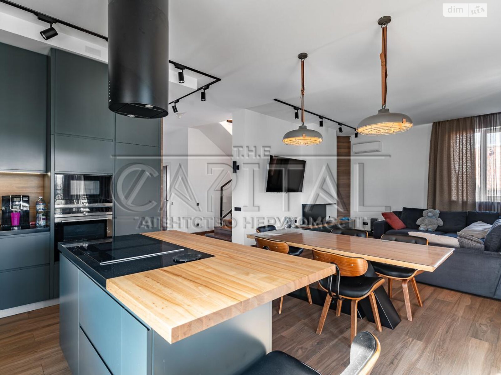 двухэтажный дом с балконом, 251 кв. м, кирпич. Продажа в Бобрице фото 1 двухэтажный дом с балконом, 251 кв. м, кирпич. Продажа в Бобрице фото 1