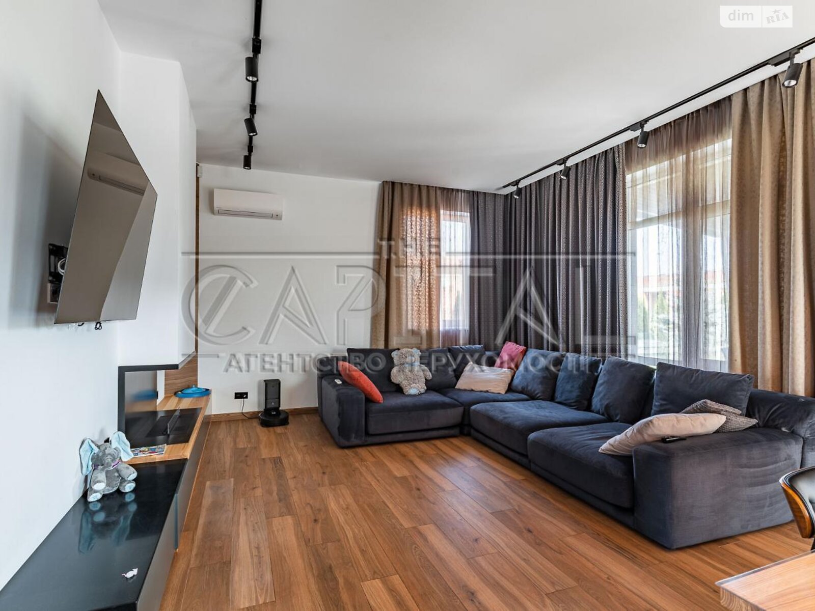 двухэтажный дом с балконом, 251 кв. м, кирпич. Продажа в Бобрице фото 1 двухэтажный дом с балконом, 251 кв. м, кирпич. Продажа в Бобрице фото 1