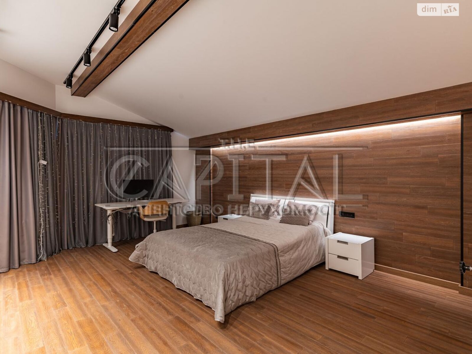 двухэтажный дом с балконом, 251 кв. м, кирпич. Продажа в Бобрице фото 1 двухэтажный дом с балконом, 251 кв. м, кирпич. Продажа в Бобрице фото 1