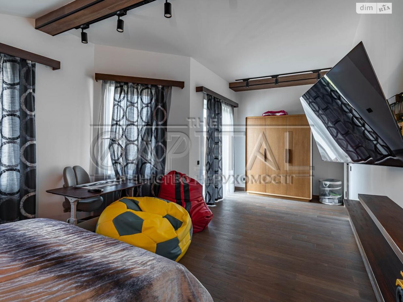 двухэтажный дом с балконом, 251 кв. м, кирпич. Продажа в Бобрице фото 1 двухэтажный дом с балконом, 251 кв. м, кирпич. Продажа в Бобрице фото 1