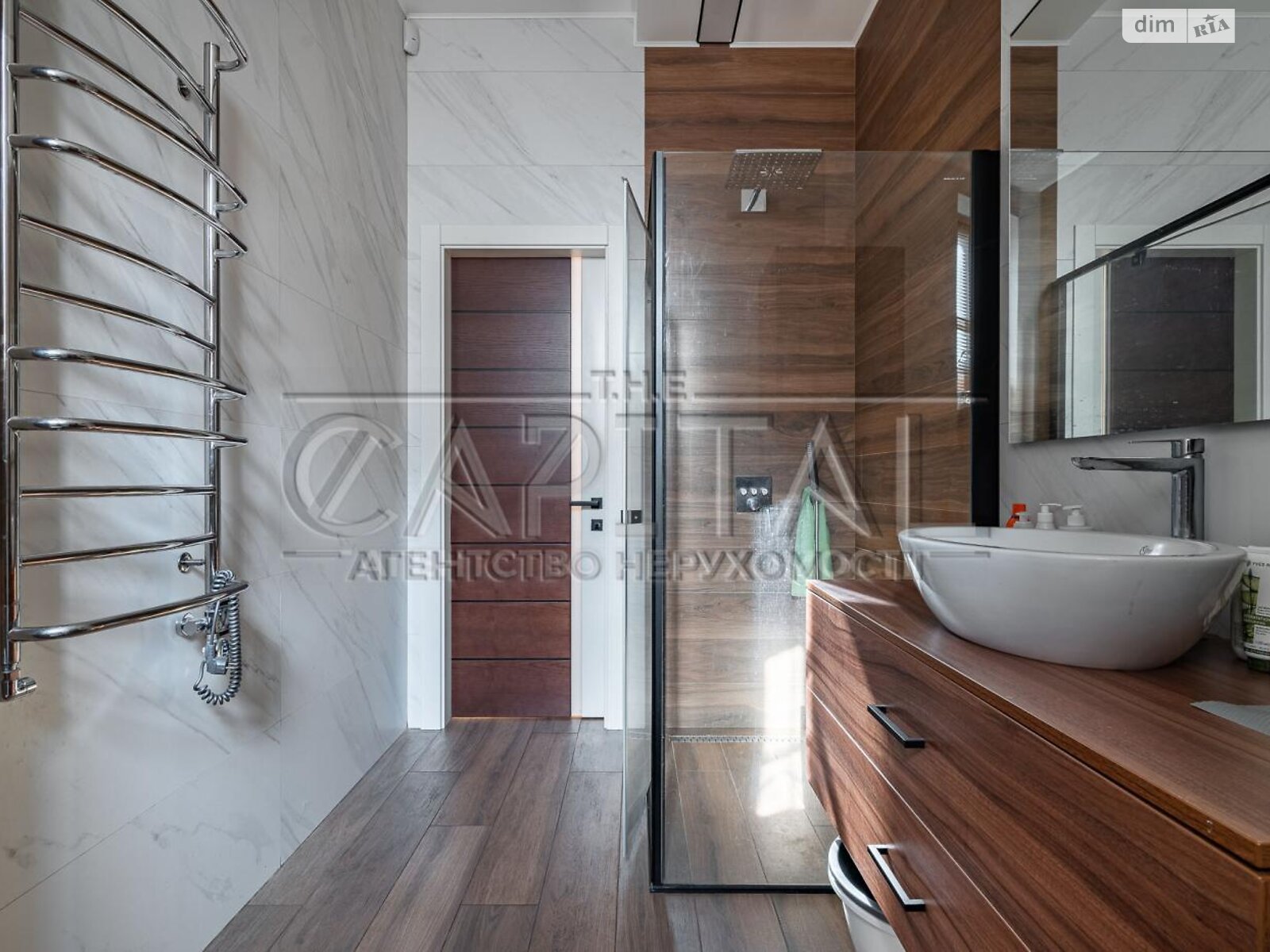 двухэтажный дом с балконом, 251 кв. м, кирпич. Продажа в Бобрице фото 1 двухэтажный дом с балконом, 251 кв. м, кирпич. Продажа в Бобрице фото 1