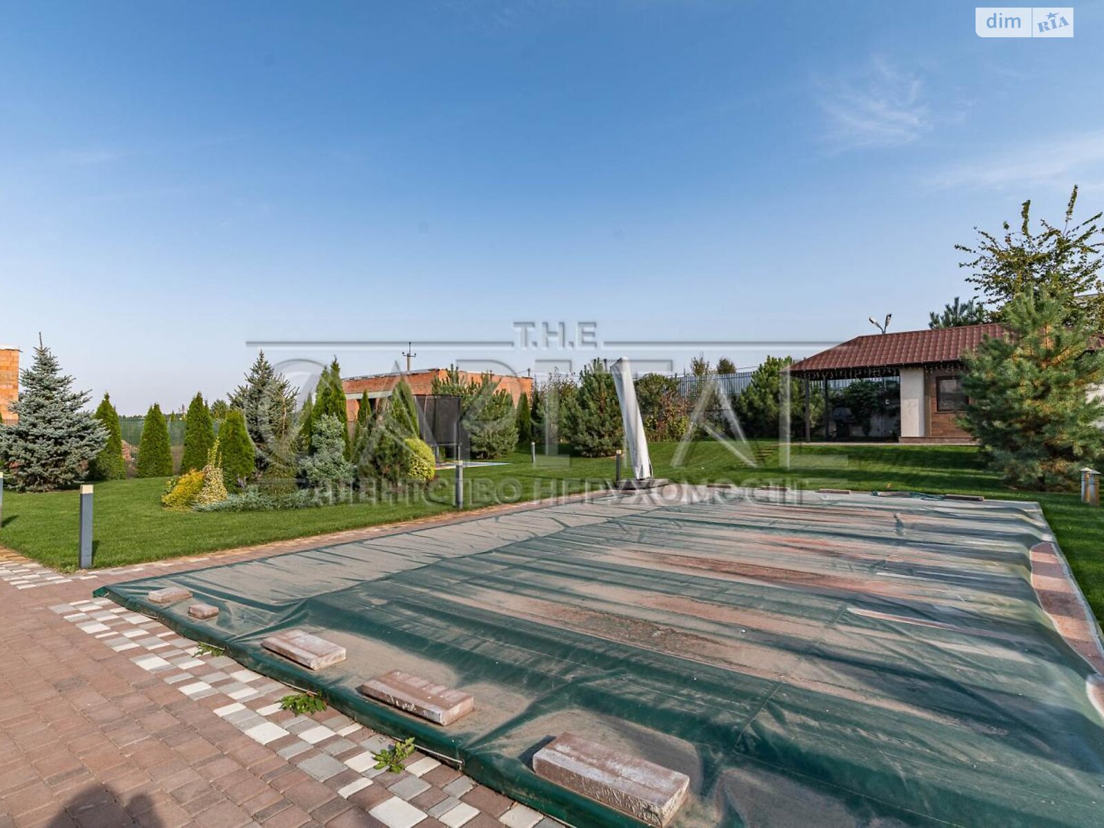 двухэтажный дом с балконом, 251 кв. м, кирпич. Продажа в Бобрице фото 1 двухэтажный дом с балконом, 251 кв. м, кирпич. Продажа в Бобрице фото 1