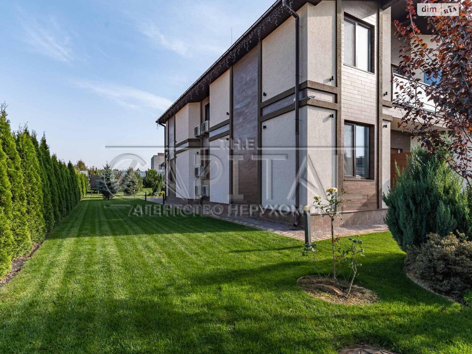 двухэтажный дом с балконом, 251 кв. м, кирпич. Продажа в Бобрице фото 1 двухэтажный дом с балконом, 251 кв. м, кирпич. Продажа в Бобрице фото 1