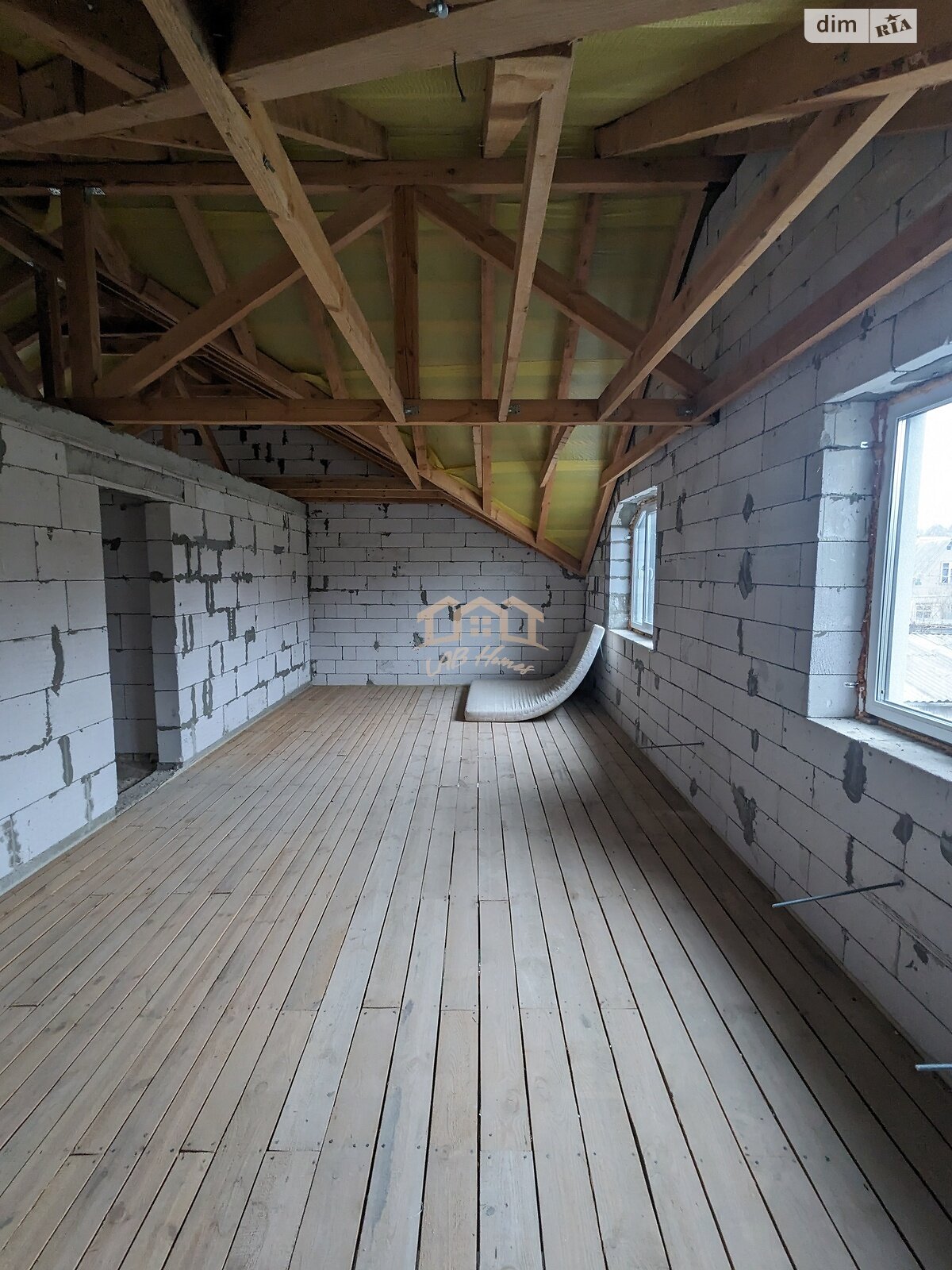 трехэтажный дом с верандой, 205 кв. м, кирпич. Продажа в Бобрице фото 1