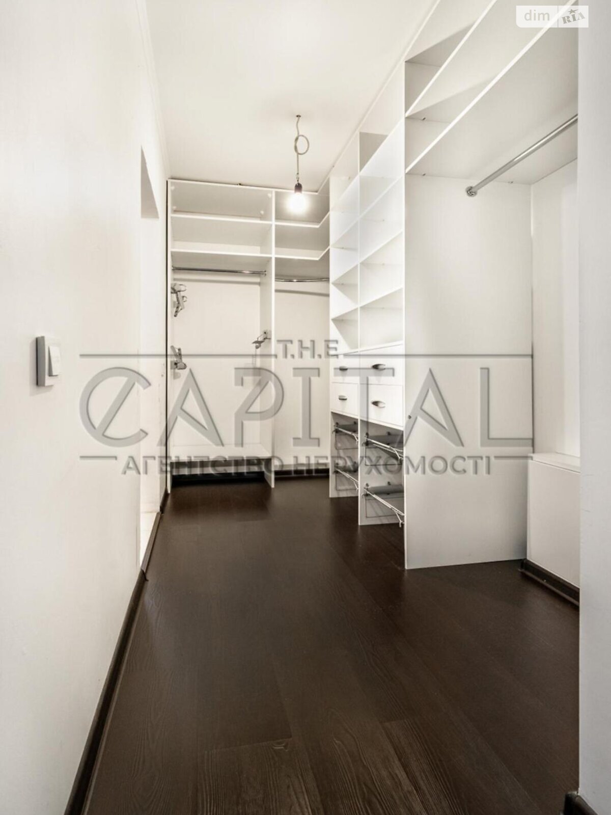 двоповерховий будинок з гаражем, 200 кв. м, цегла. Продаж у Бобриці фото 1 двоповерховий будинок з гаражем, 200 кв. м, цегла. Продаж у Бобриці фото 1