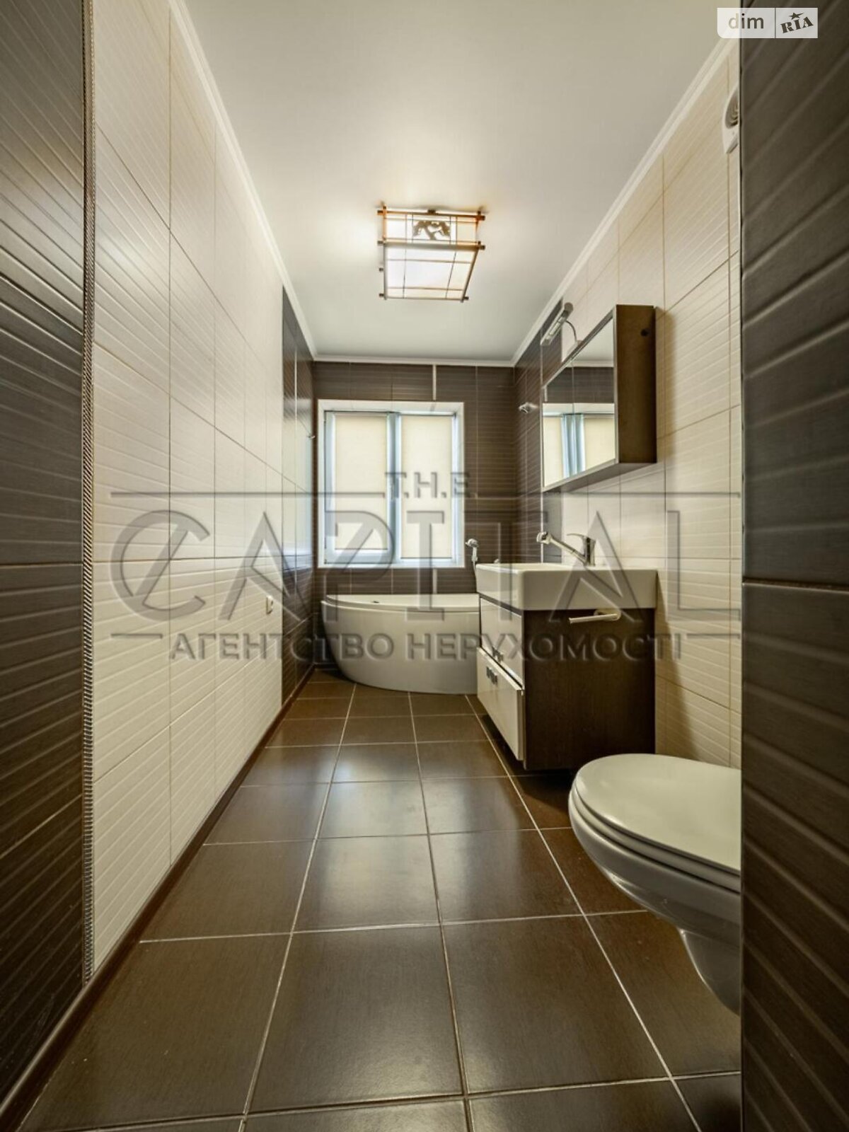двоповерховий будинок з гаражем, 200 кв. м, цегла. Продаж у Бобриці фото 1 двоповерховий будинок з гаражем, 200 кв. м, цегла. Продаж у Бобриці фото 1