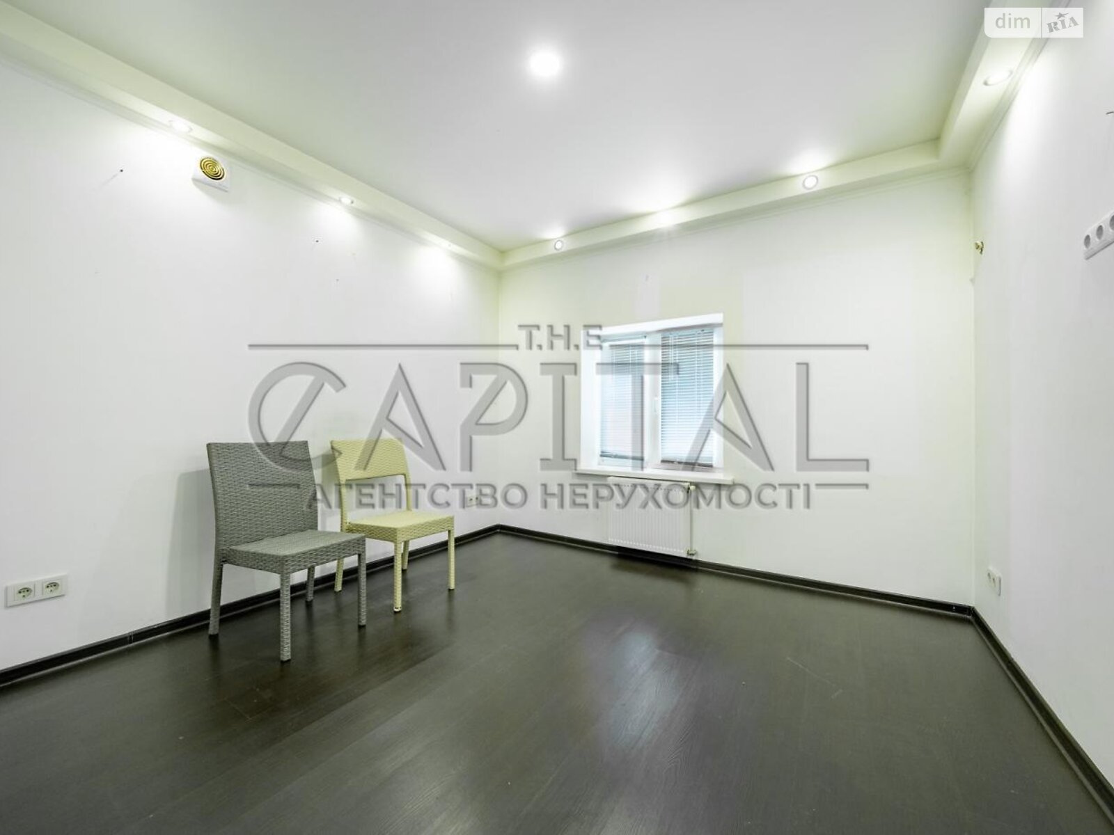 двоповерховий будинок з гаражем, 200 кв. м, цегла. Продаж у Бобриці фото 1 двоповерховий будинок з гаражем, 200 кв. м, цегла. Продаж у Бобриці фото 1