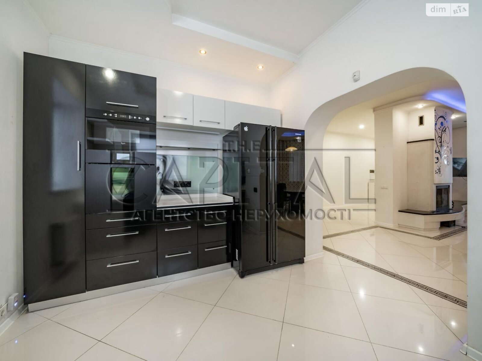 двоповерховий будинок з гаражем, 200 кв. м, цегла. Продаж у Бобриці фото 1 двоповерховий будинок з гаражем, 200 кв. м, цегла. Продаж у Бобриці фото 1