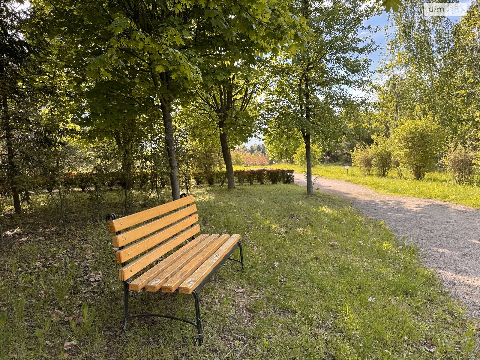 двухэтажный дом с гаражом, 490 кв. м, кирпич. Продажа в Бобрице фото 1 двухэтажный дом с гаражом, 490 кв. м, кирпич. Продажа в Бобрице фото 1