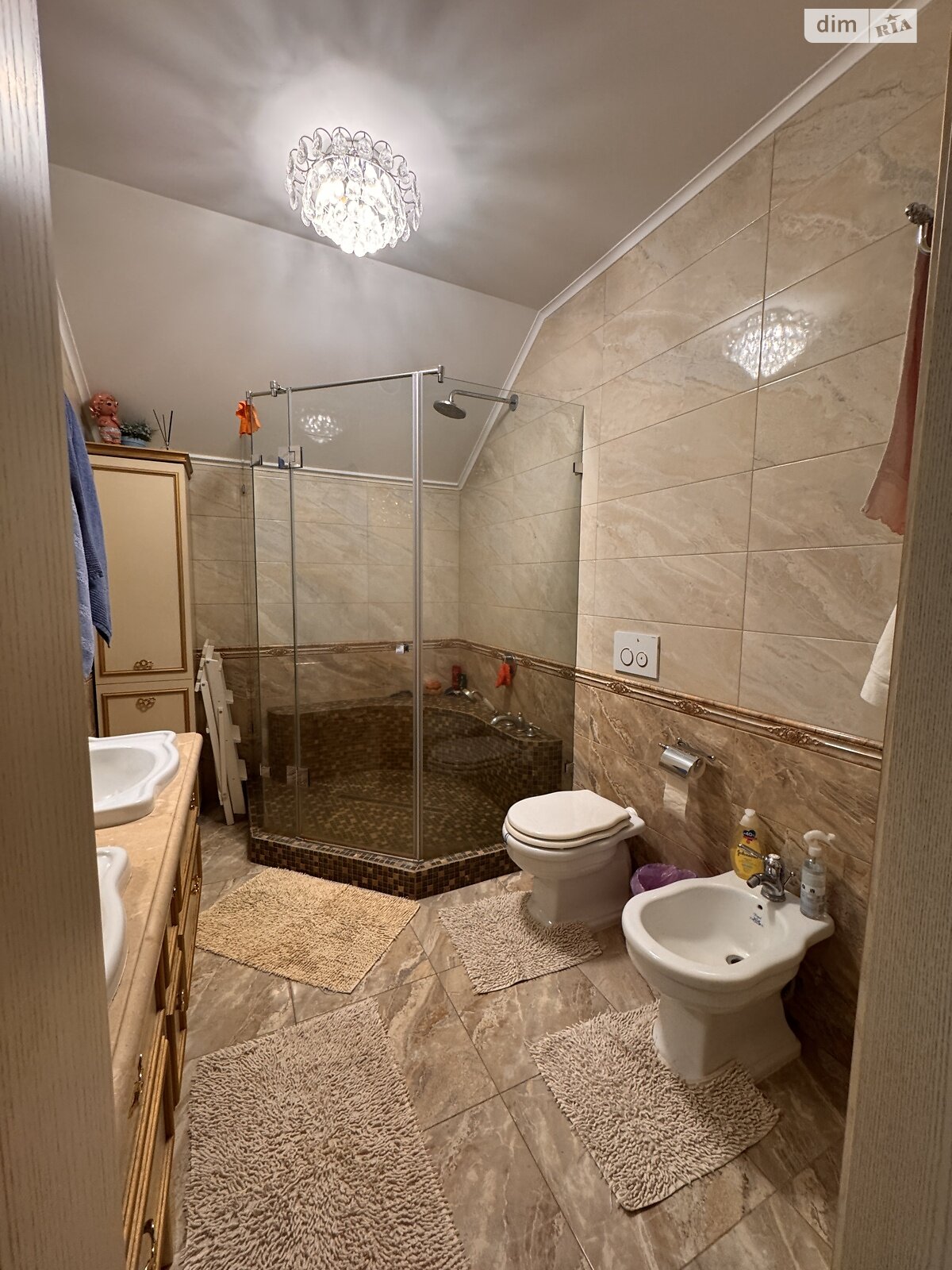 двухэтажный дом с гаражом, 490 кв. м, кирпич. Продажа в Бобрице фото 1 двухэтажный дом с гаражом, 490 кв. м, кирпич. Продажа в Бобрице фото 1
