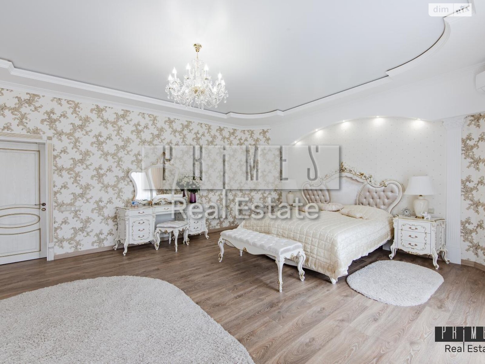 трехэтажный дом с верандой, 388 кв. м, кирпич. Продажа в Бобрице фото 1 трехэтажный дом с верандой, 388 кв. м, кирпич. Продажа в Бобрице фото 1
