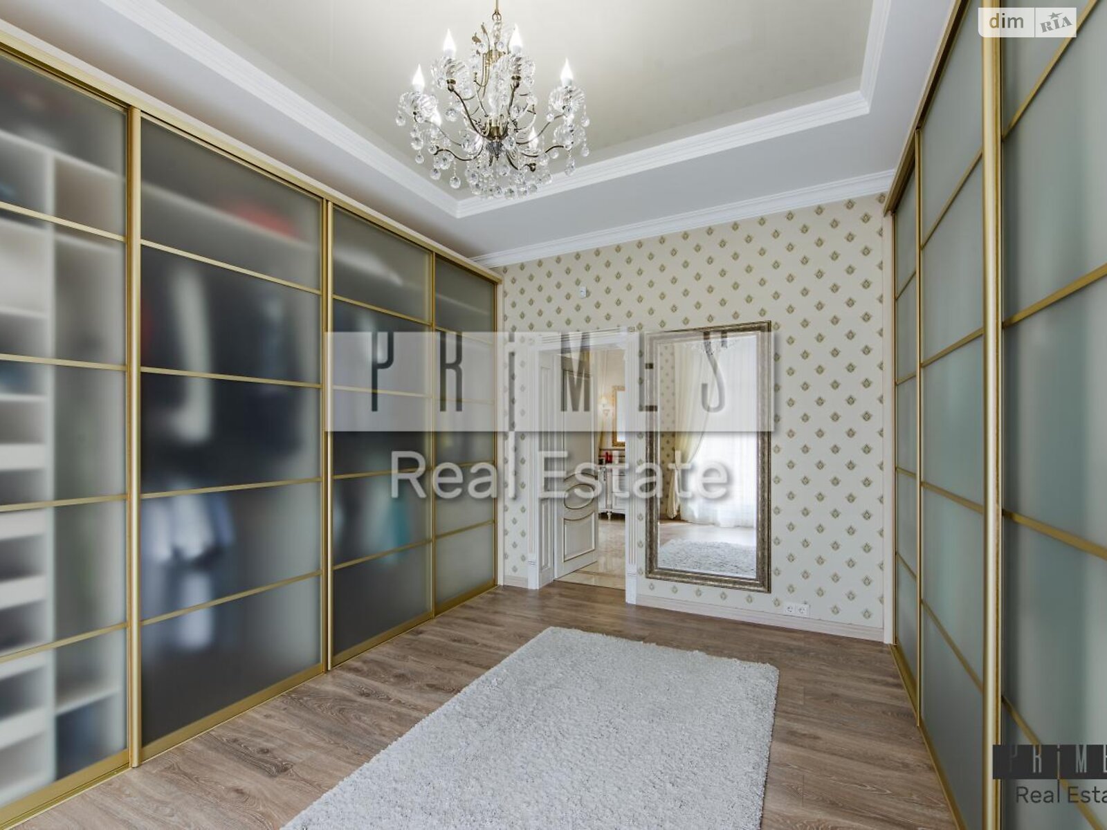 трехэтажный дом с верандой, 388 кв. м, кирпич. Продажа в Бобрице фото 1 трехэтажный дом с верандой, 388 кв. м, кирпич. Продажа в Бобрице фото 1