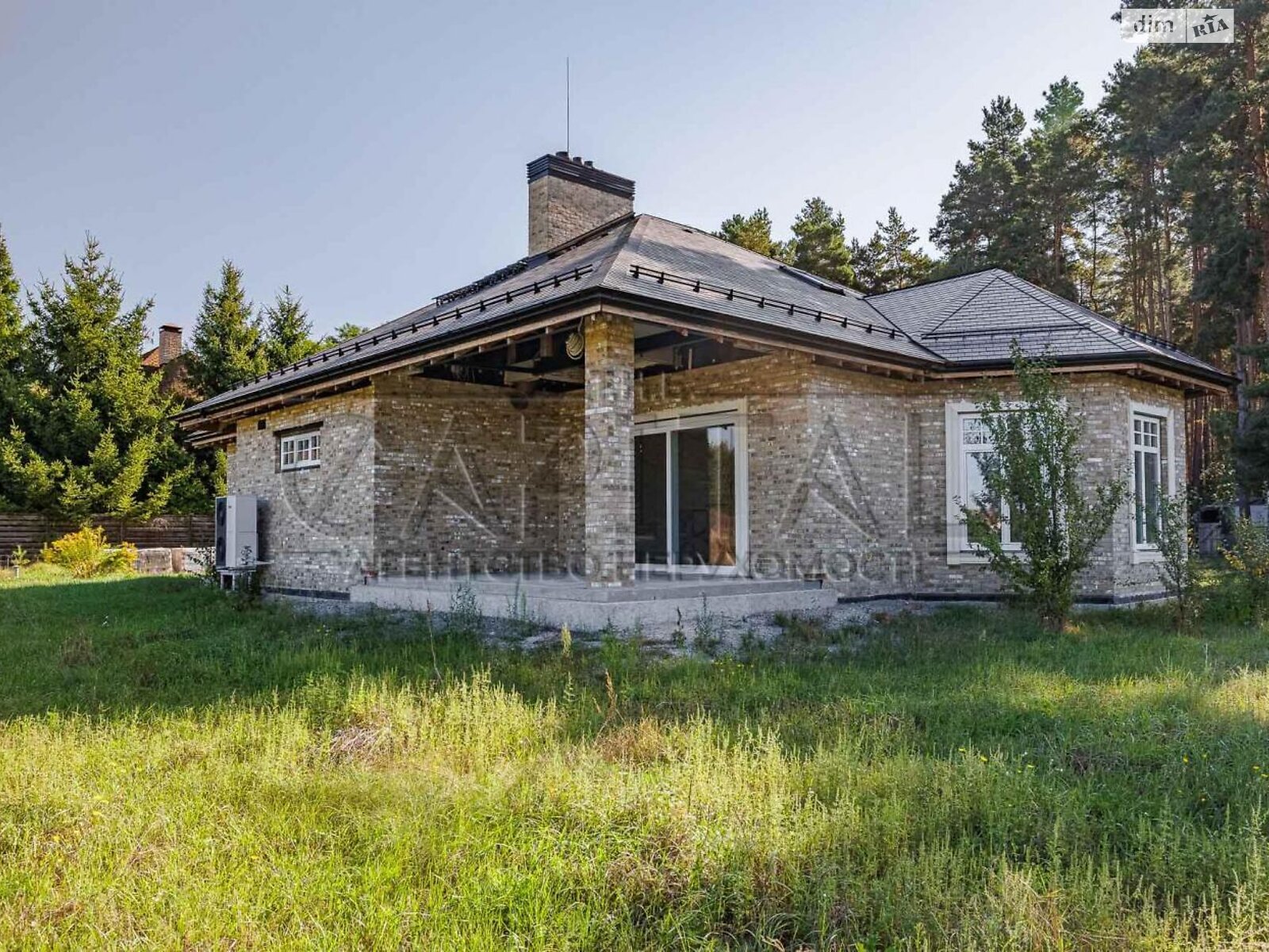 двоповерховий будинок з гаражем, 250 кв. м, цегла. Продаж у Бобриці фото 1 двоповерховий будинок з гаражем, 250 кв. м, цегла. Продаж у Бобриці фото 1