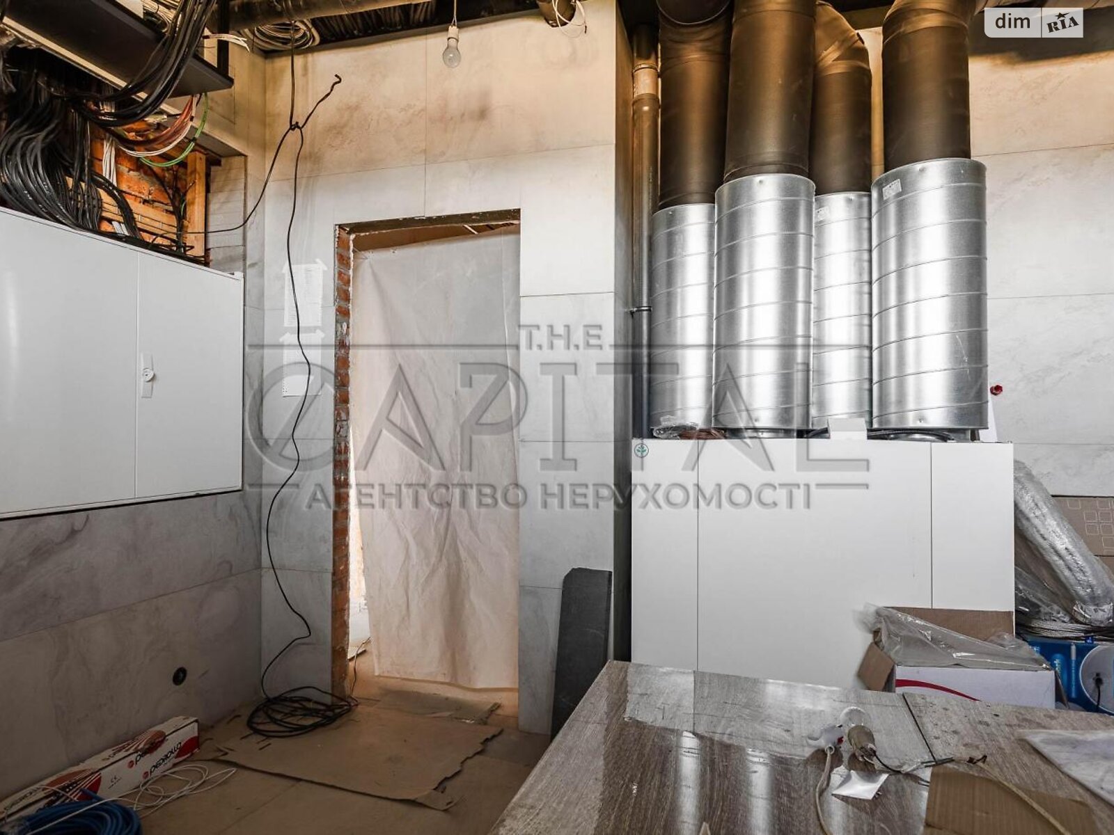 двоповерховий будинок з гаражем, 250 кв. м, цегла. Продаж у Бобриці фото 1 двоповерховий будинок з гаражем, 250 кв. м, цегла. Продаж у Бобриці фото 1