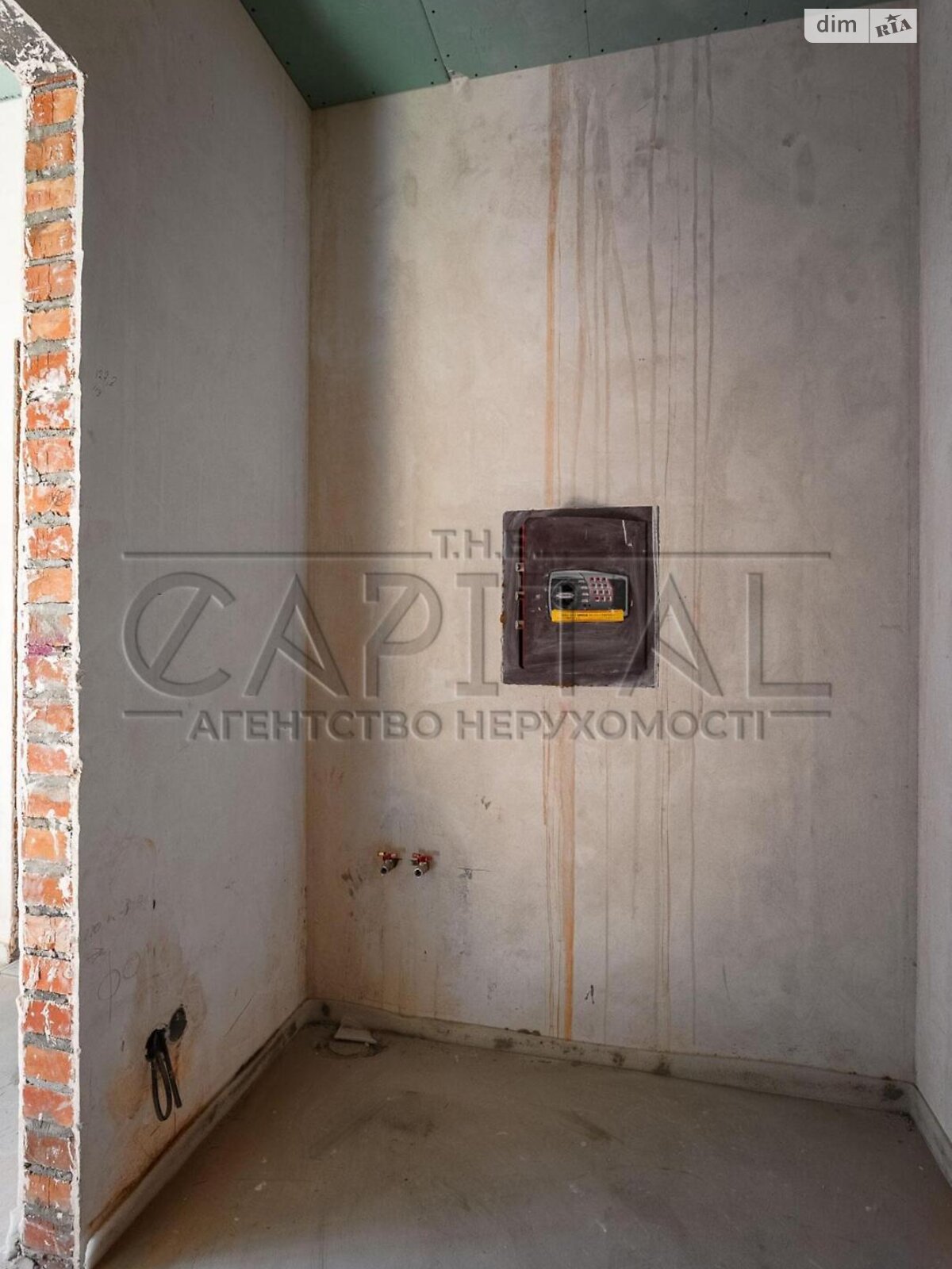 двоповерховий будинок з гаражем, 250 кв. м, цегла. Продаж у Бобриці фото 1 двоповерховий будинок з гаражем, 250 кв. м, цегла. Продаж у Бобриці фото 1