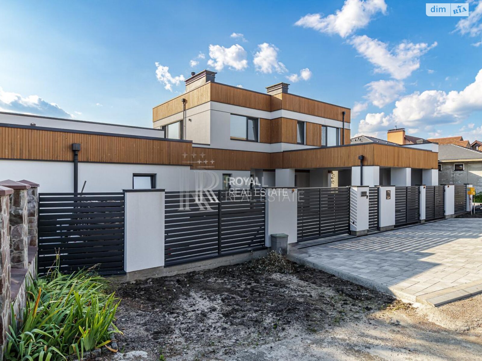 двоповерховий будинок, 211.8 кв. м, цегла. Продаж у Бобриці фото 1 двоповерховий будинок, 211.8 кв. м, цегла. Продаж у Бобриці фото 1