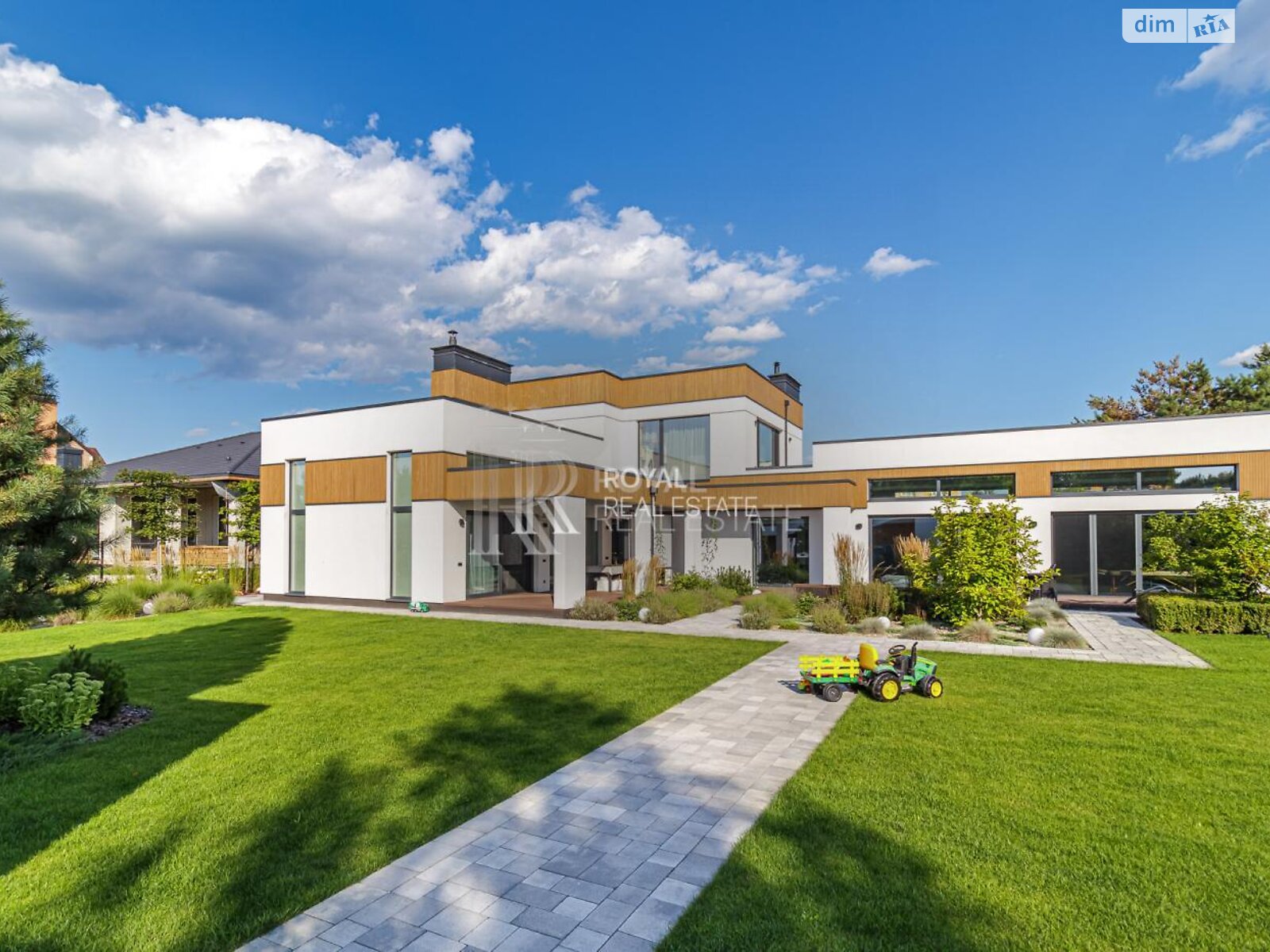 двоповерховий будинок, 211.8 кв. м, цегла. Продаж у Бобриці фото 1 двоповерховий будинок, 211.8 кв. м, цегла. Продаж у Бобриці фото 1