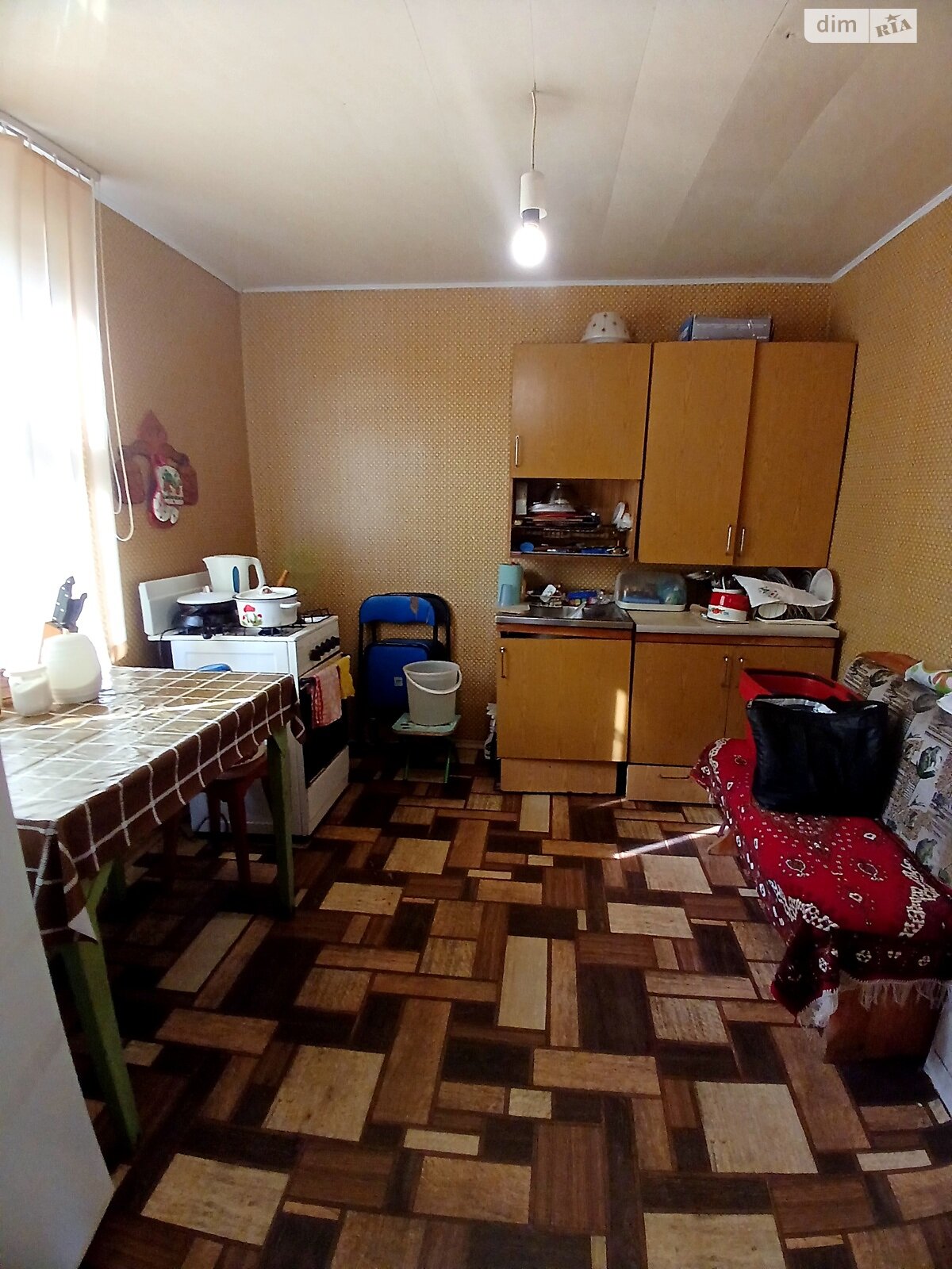 двухэтажный дом с балконом, 65 кв. м, кирпич. Продажа в Бобровском фото 1