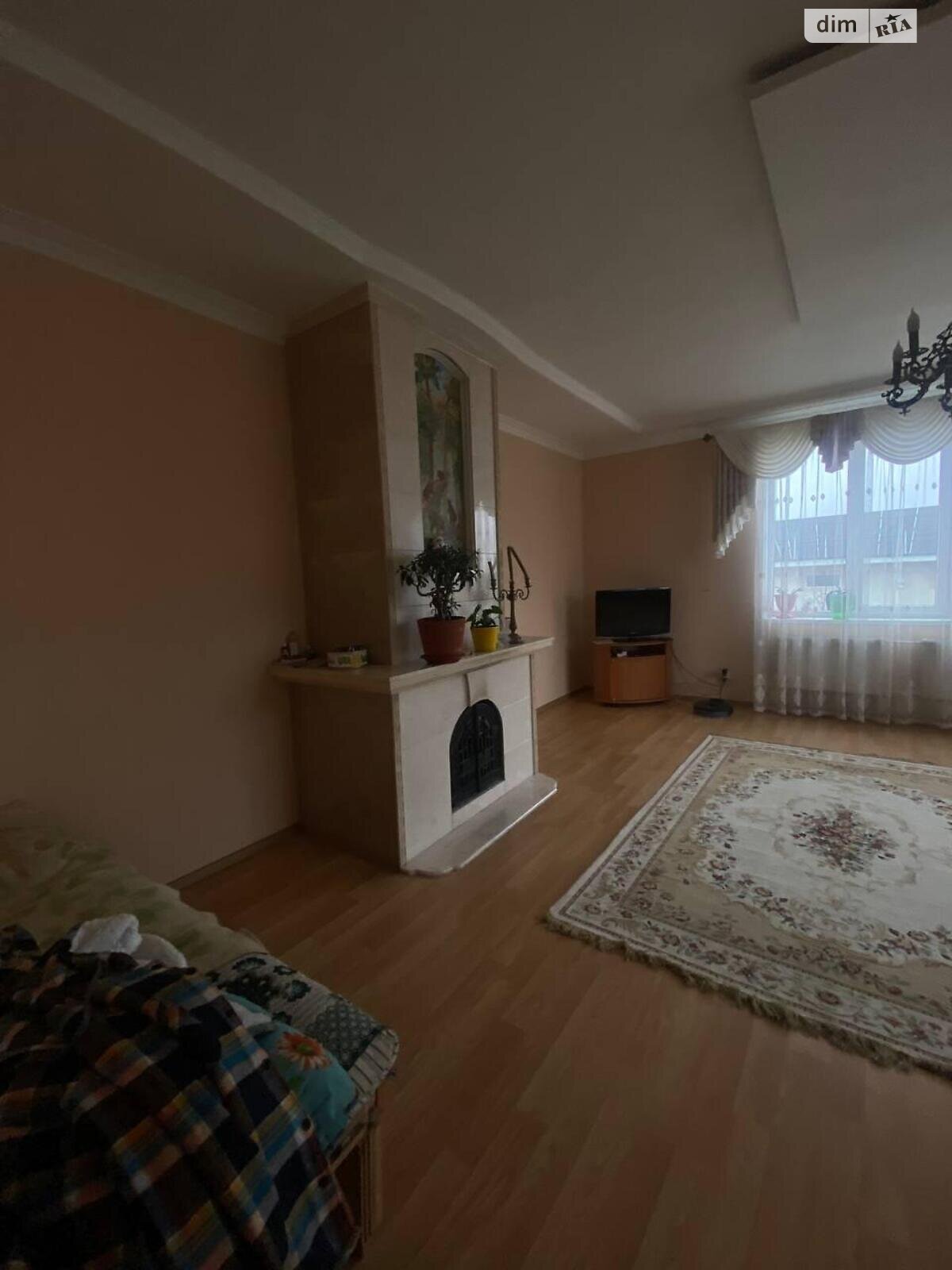 трехэтажный дом, 360 кв. м, кирпич. Продажа в Богдановке фото 1