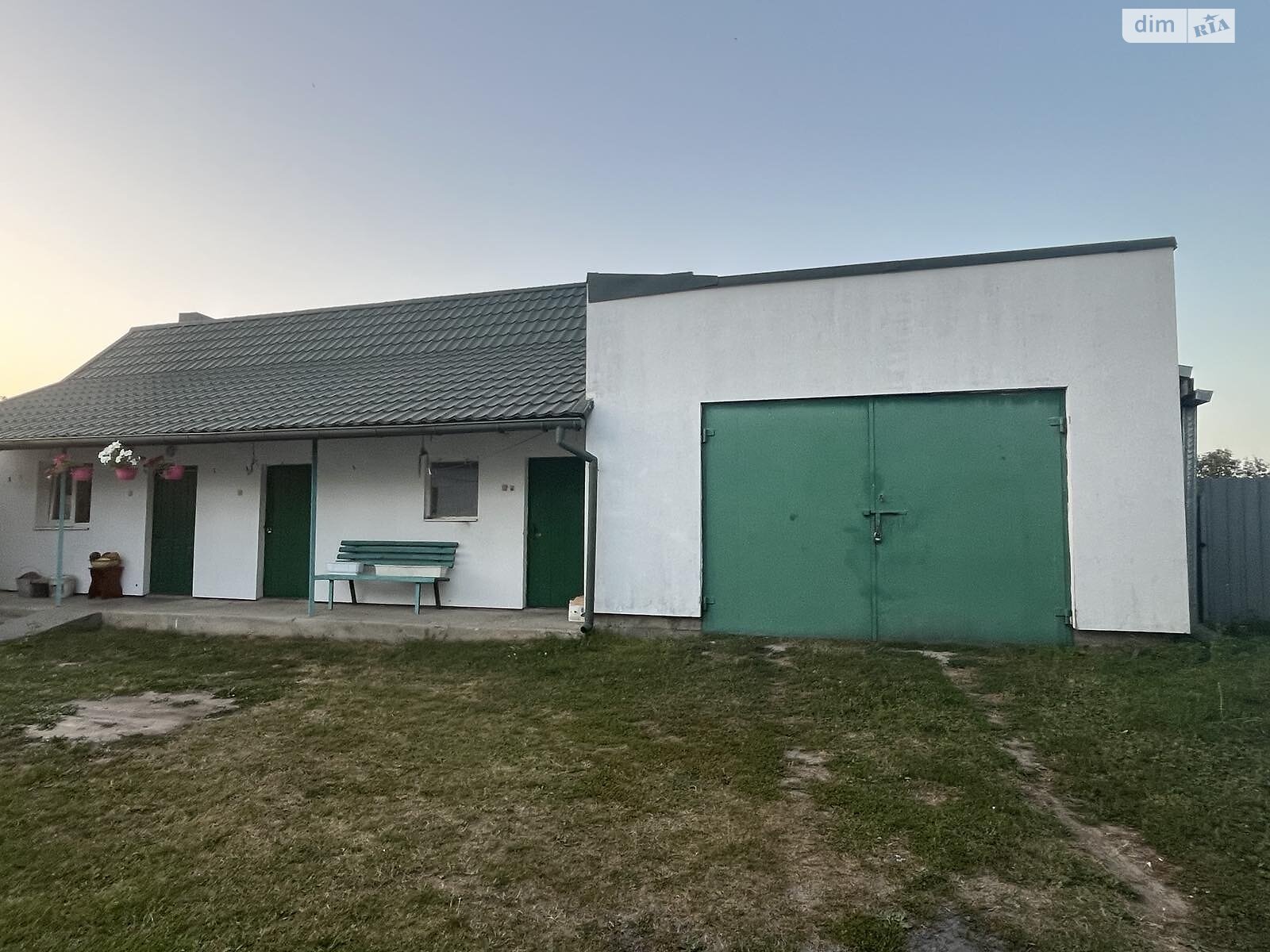 одноэтажный дом с гаражом, 101 кв. м, кирпич. Продажа в Боголюбах фото 1