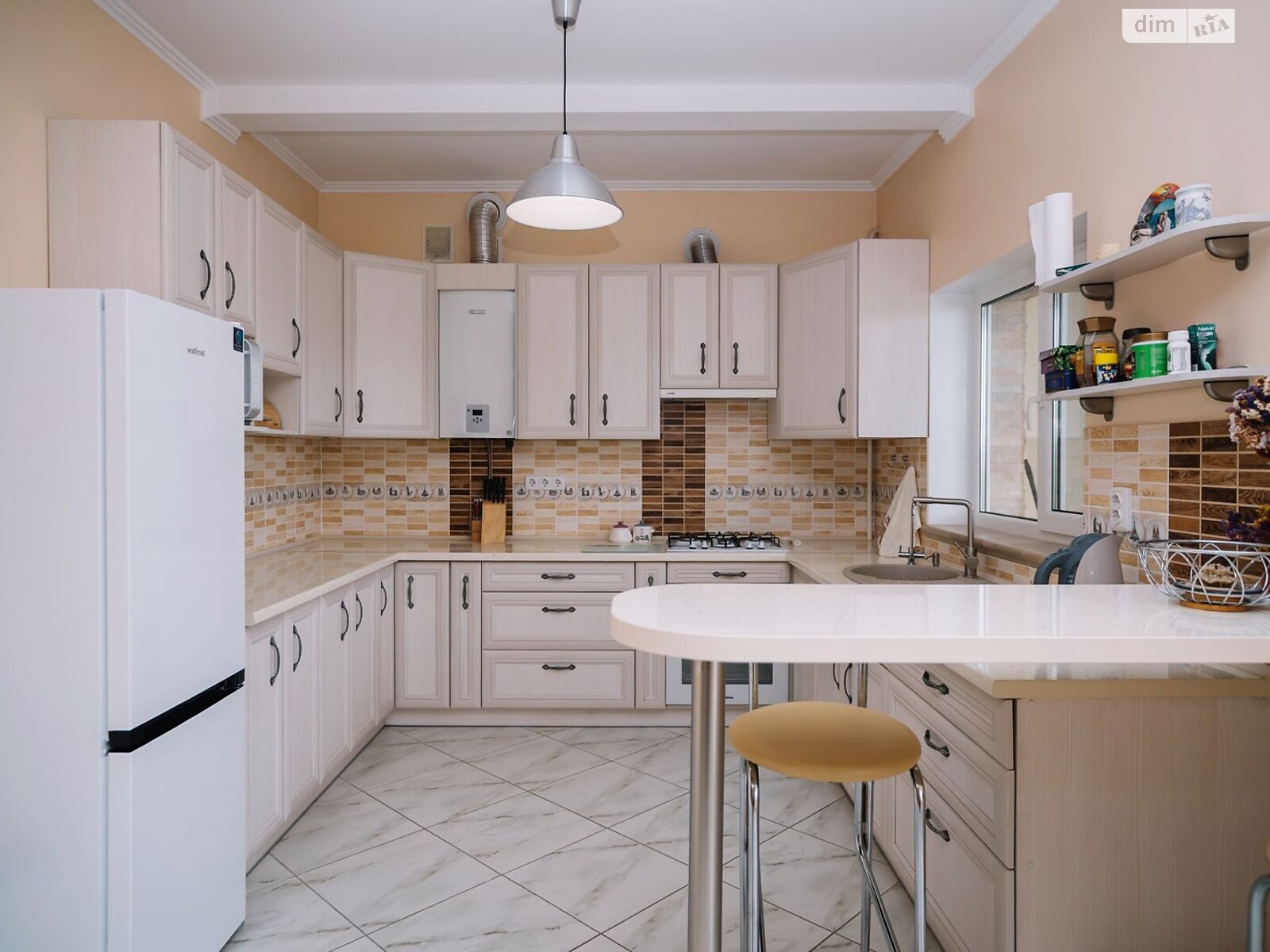 одноэтажный дом с отоплением, 202 кв. м, пеноблок. Продажа в Боголюбах фото 1 одноэтажный дом с отоплением, 202 кв. м, пеноблок. Продажа в Боголюбах фото 1