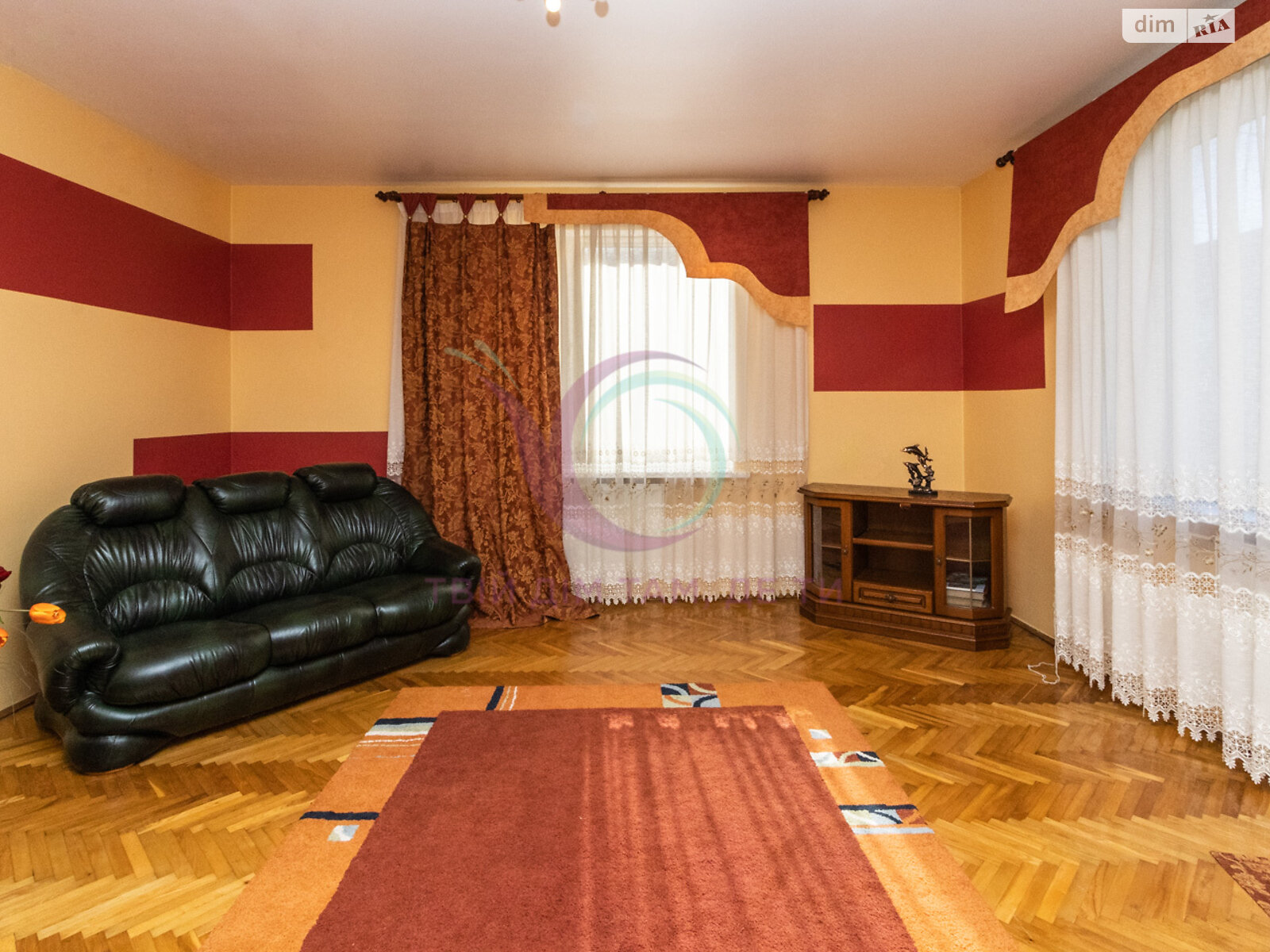 двоповерховий будинок, 240 кв. м, цегла. Продаж у Богородчанах фото 1 двоповерховий будинок, 240 кв. м, цегла. Продаж у Богородчанах фото 1