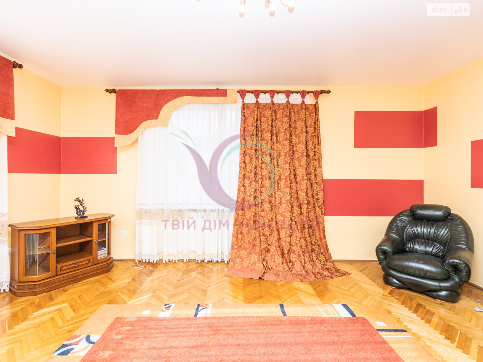 двоповерховий будинок, 240 кв. м, цегла. Продаж у Богородчанах фото 1 двоповерховий будинок, 240 кв. м, цегла. Продаж у Богородчанах фото 1