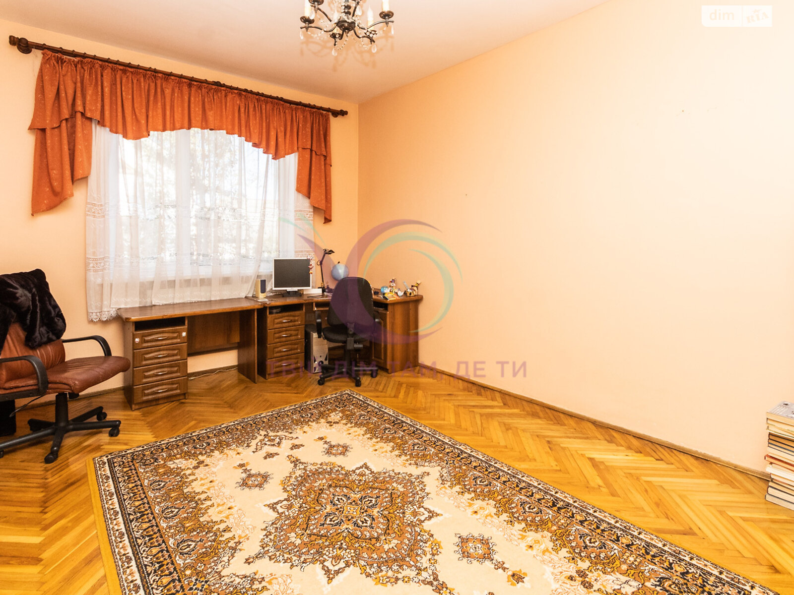 двоповерховий будинок, 240 кв. м, цегла. Продаж у Богородчанах фото 1 двоповерховий будинок, 240 кв. м, цегла. Продаж у Богородчанах фото 1