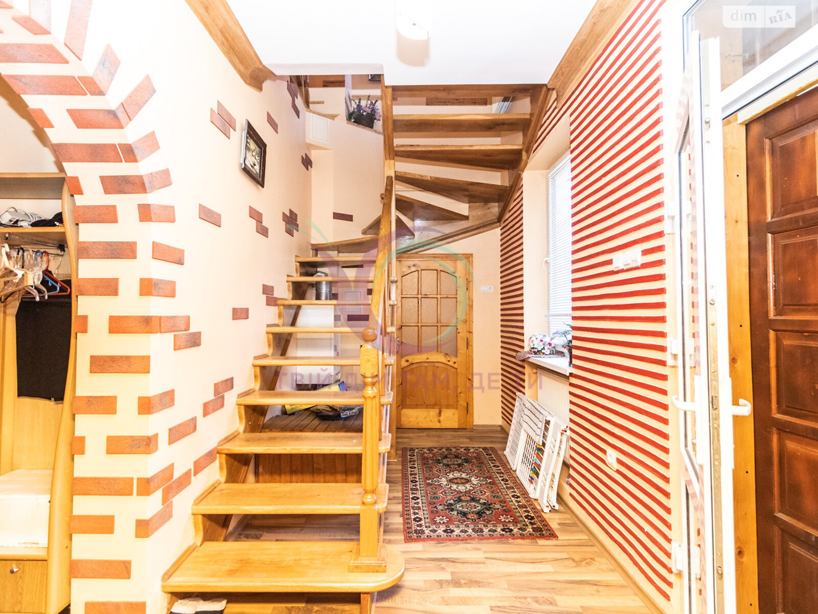 двоповерховий будинок, 240 кв. м, цегла. Продаж у Богородчанах фото 1 двоповерховий будинок, 240 кв. м, цегла. Продаж у Богородчанах фото 1