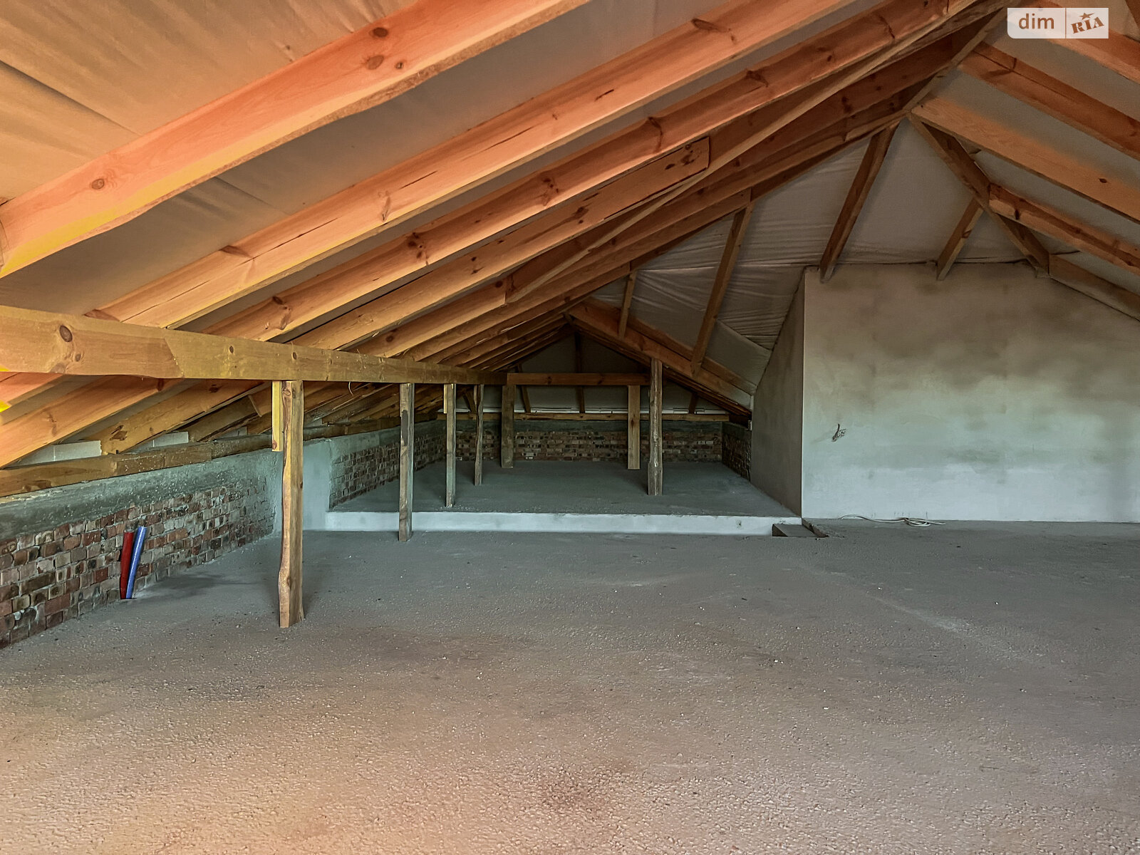 одноэтажный дом с верандой, 165 кв. м, кирпич. Продажа в Боратине фото 1